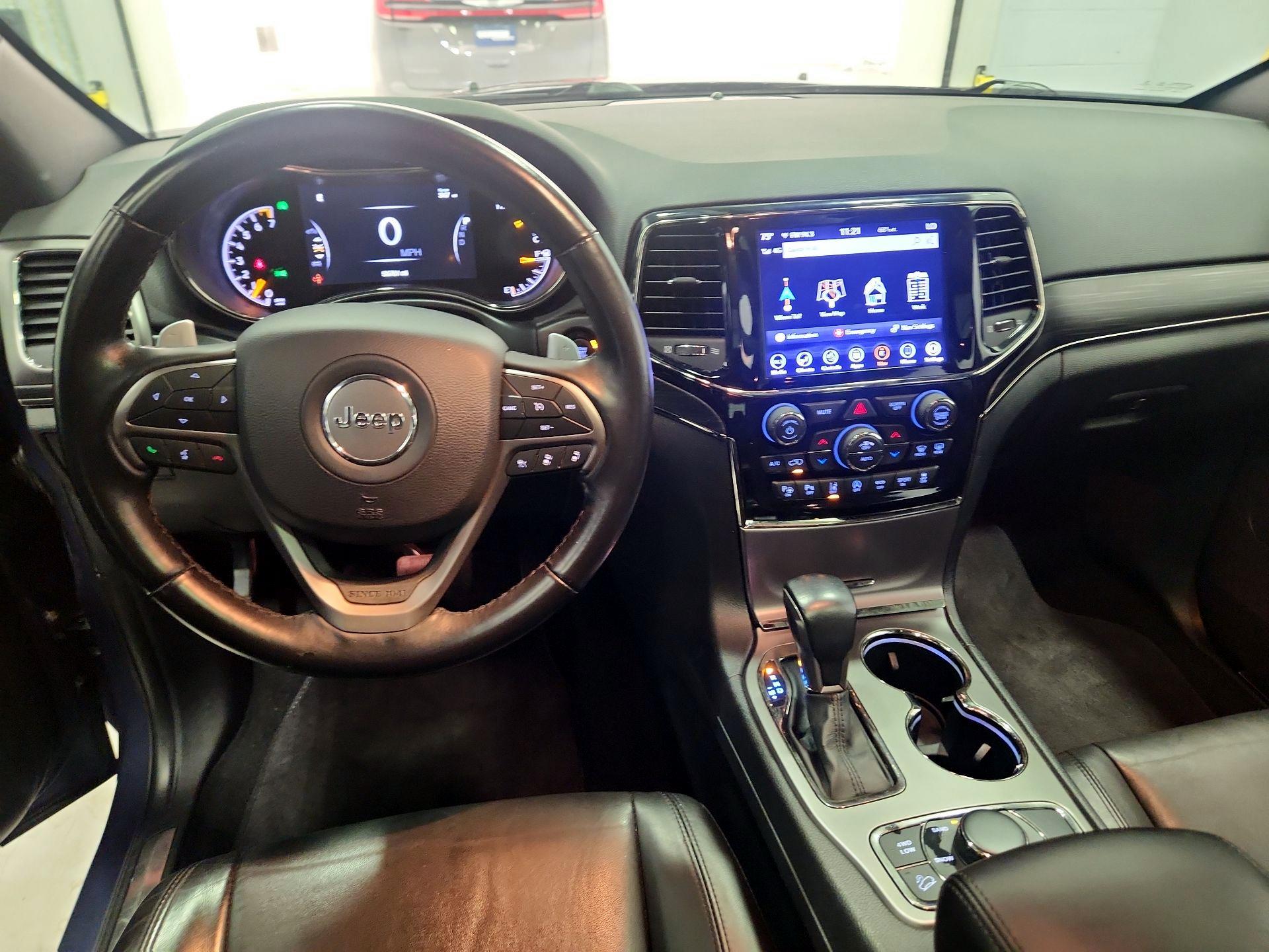 Thumbnail: 2020 Jeep Grand Cherokee - 9