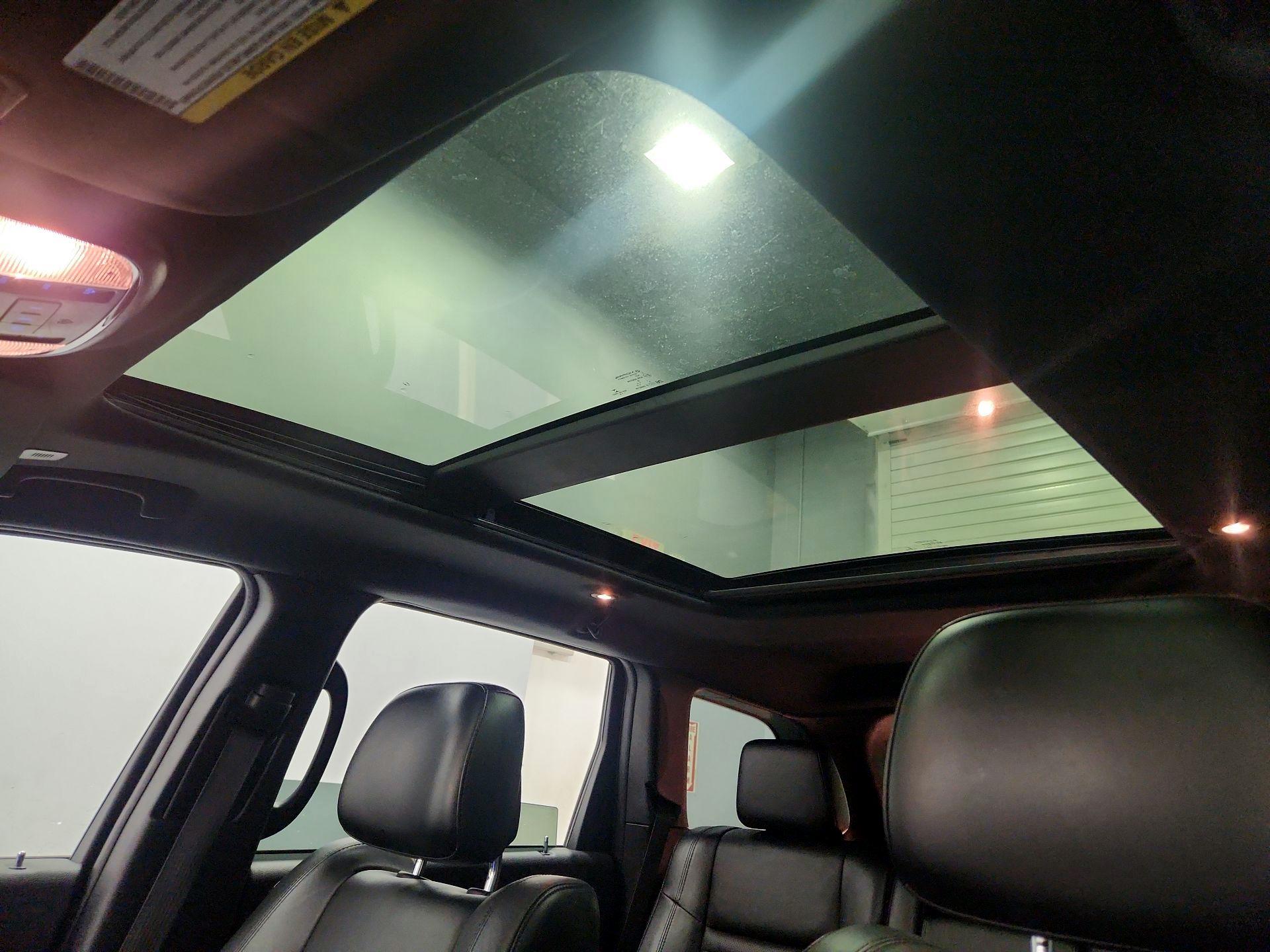 Thumbnail: 2020 Jeep Grand Cherokee - 20