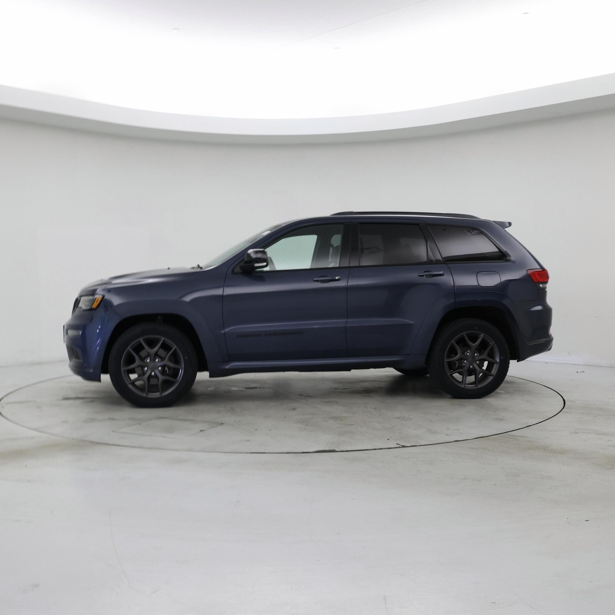 Thumbnail: 2020 Jeep Grand Cherokee - 3