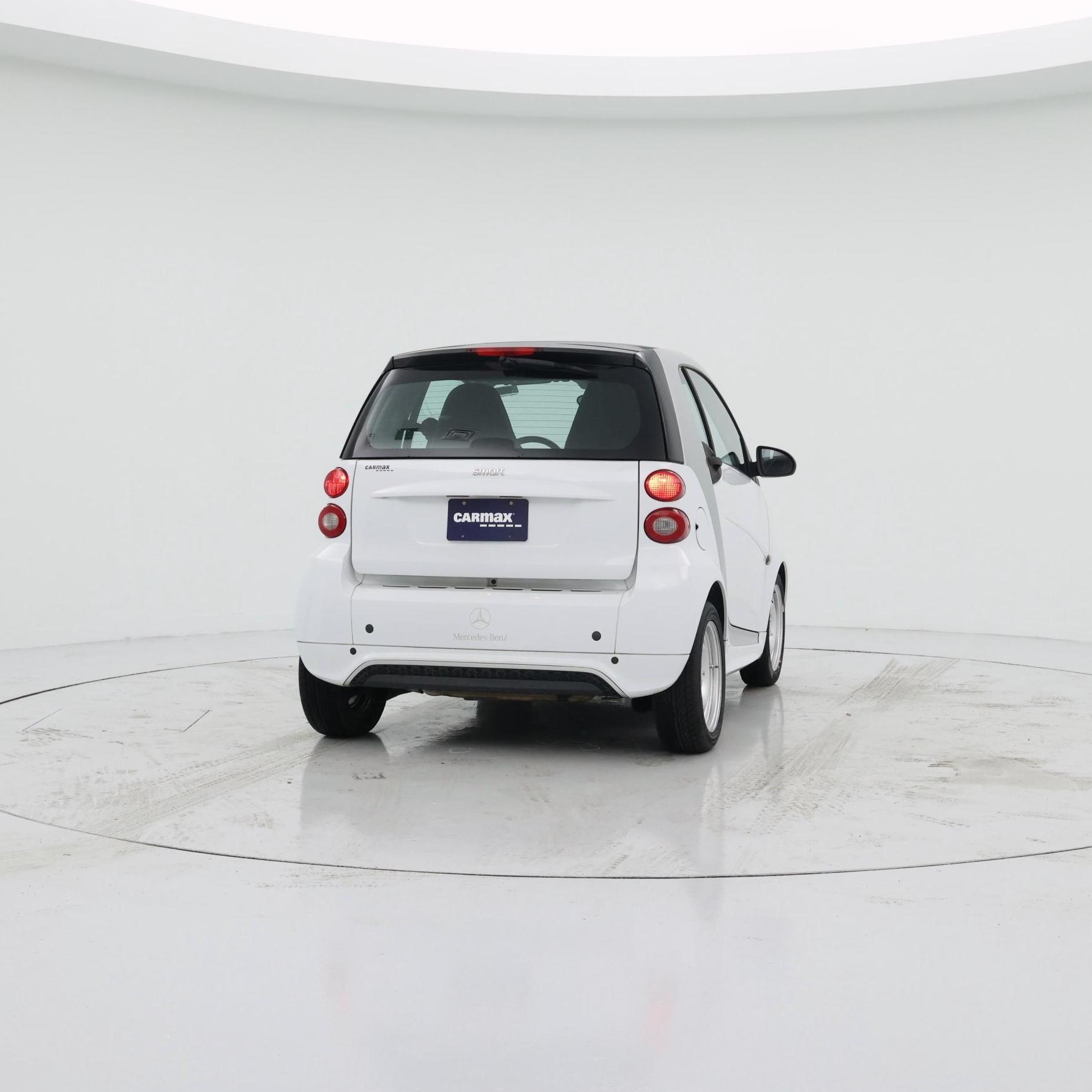 Thumbnail: 2015 smart fortwo - 2