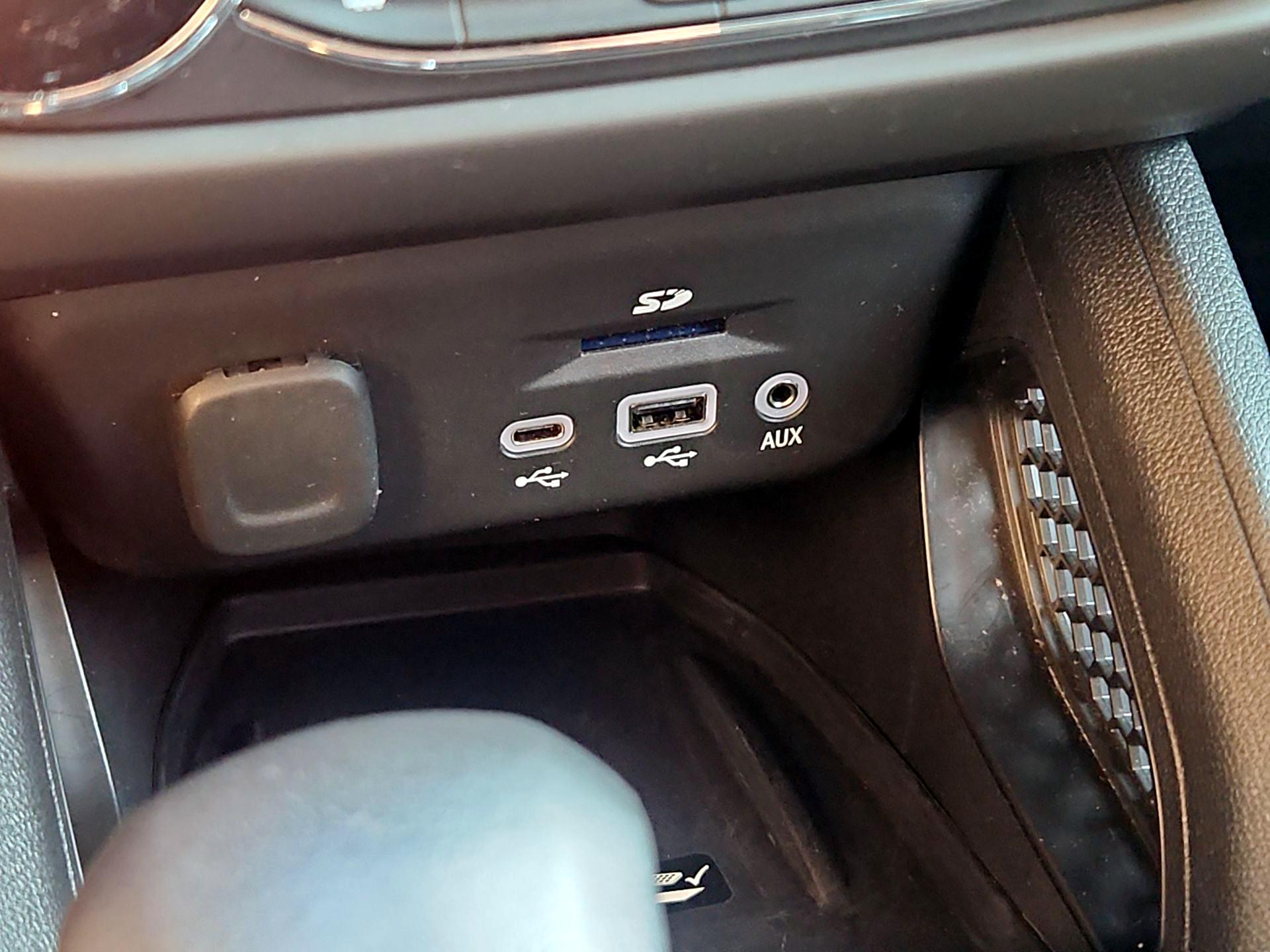 Thumbnail: 2021 Chevrolet TrailBlazer - 19