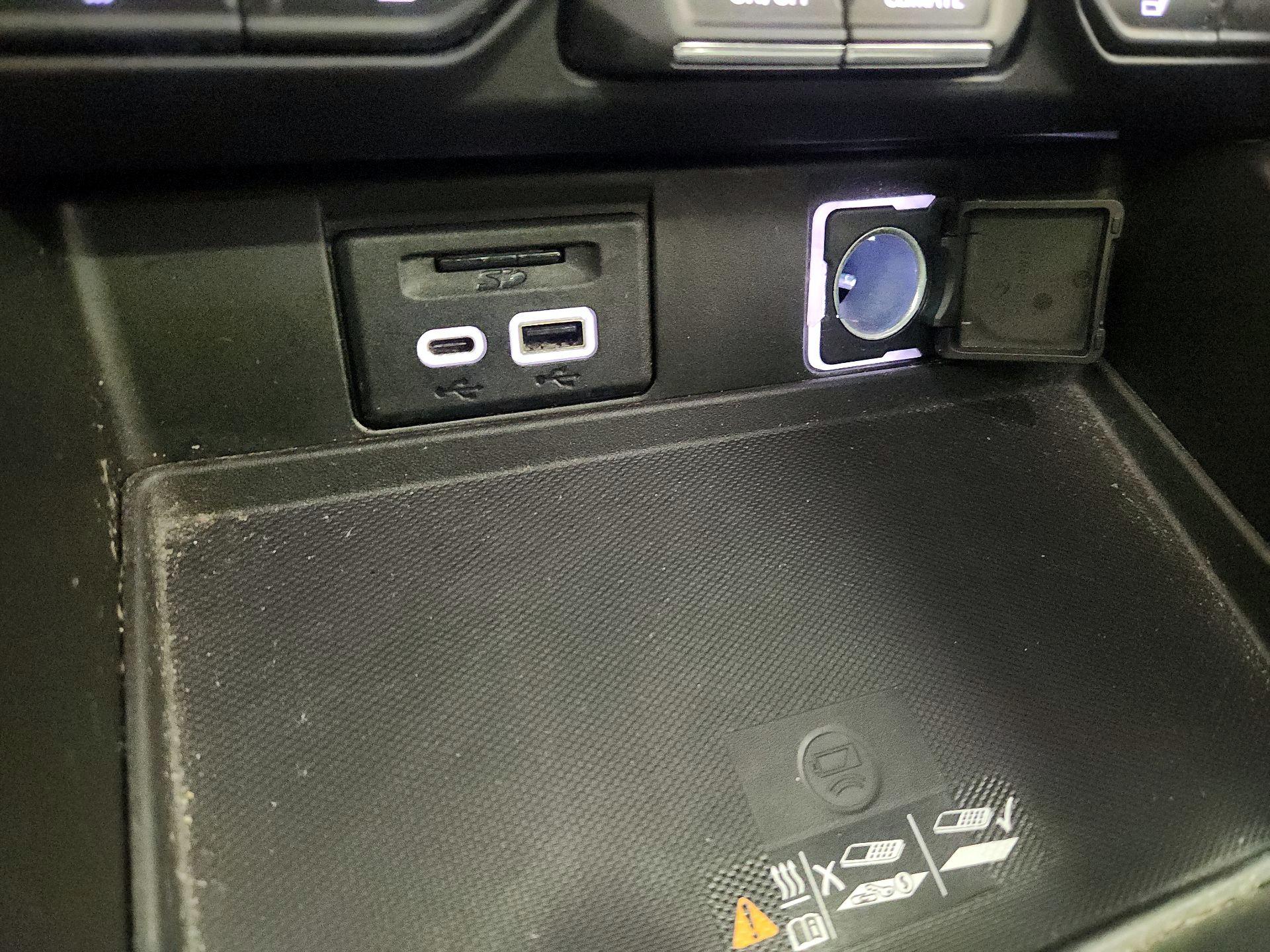 Thumbnail: 2021 Chevrolet Suburban - 19