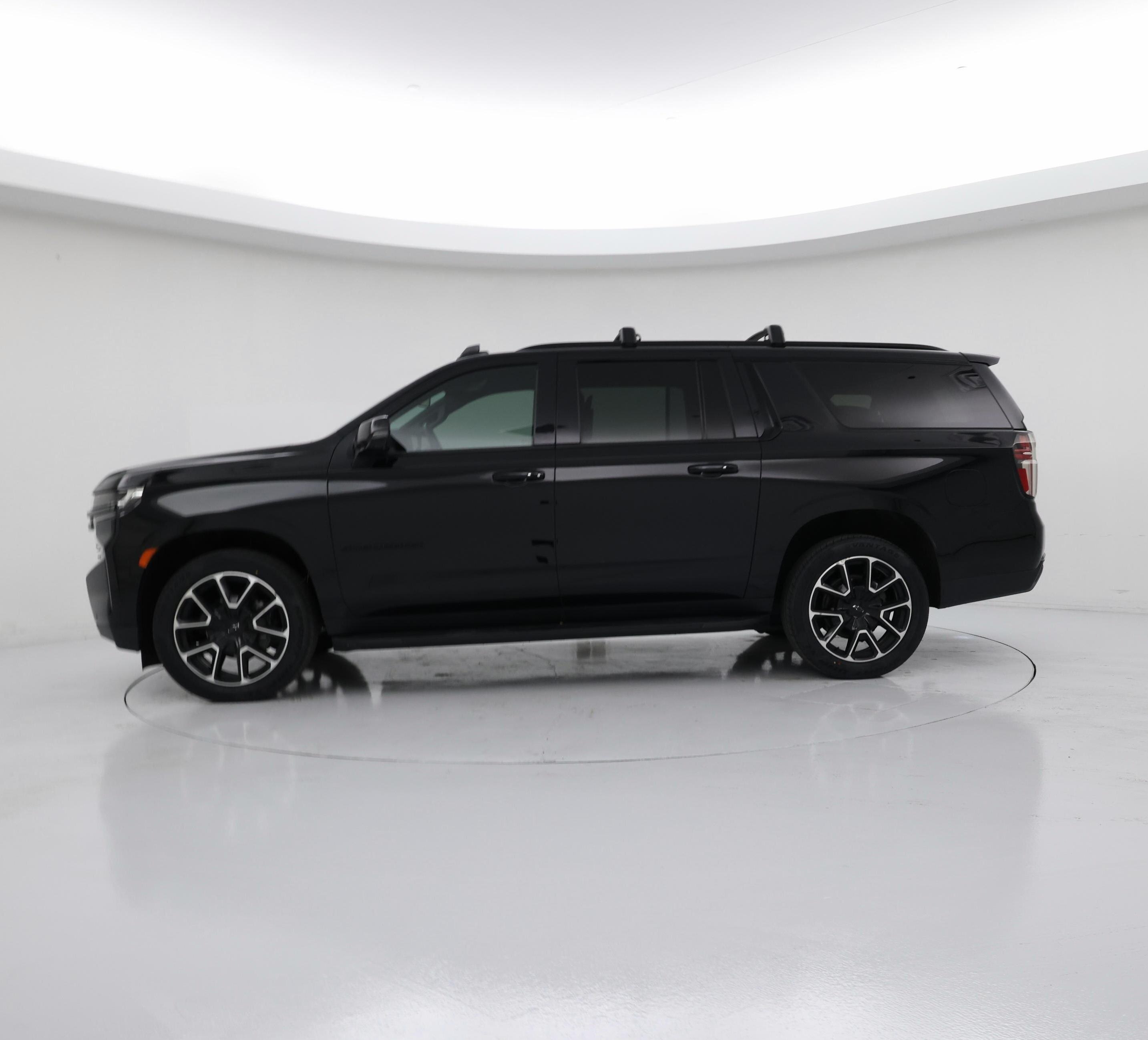 Thumbnail: 2021 Chevrolet Suburban - 3