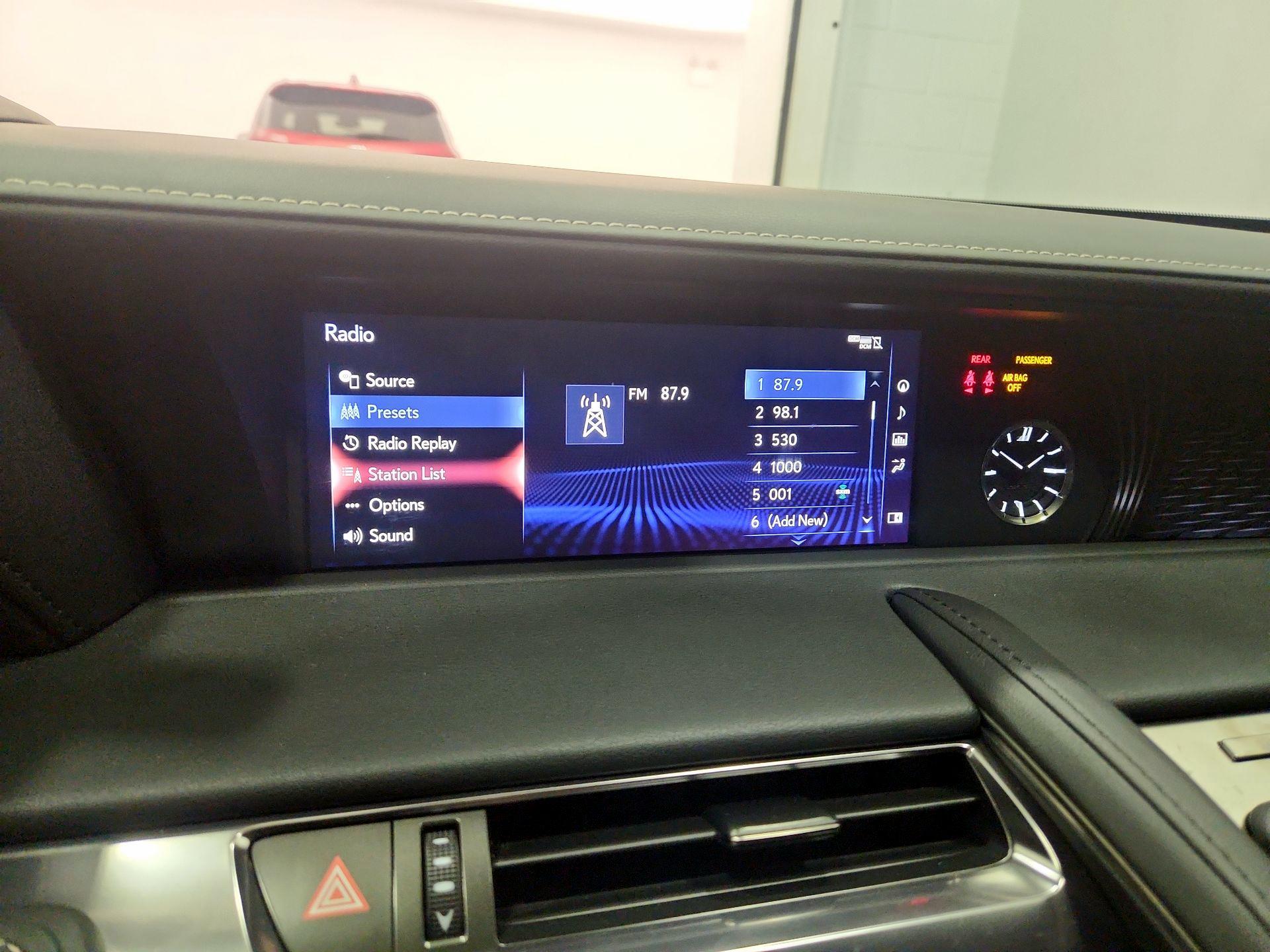 Thumbnail: 2020 Lexus LC - 16