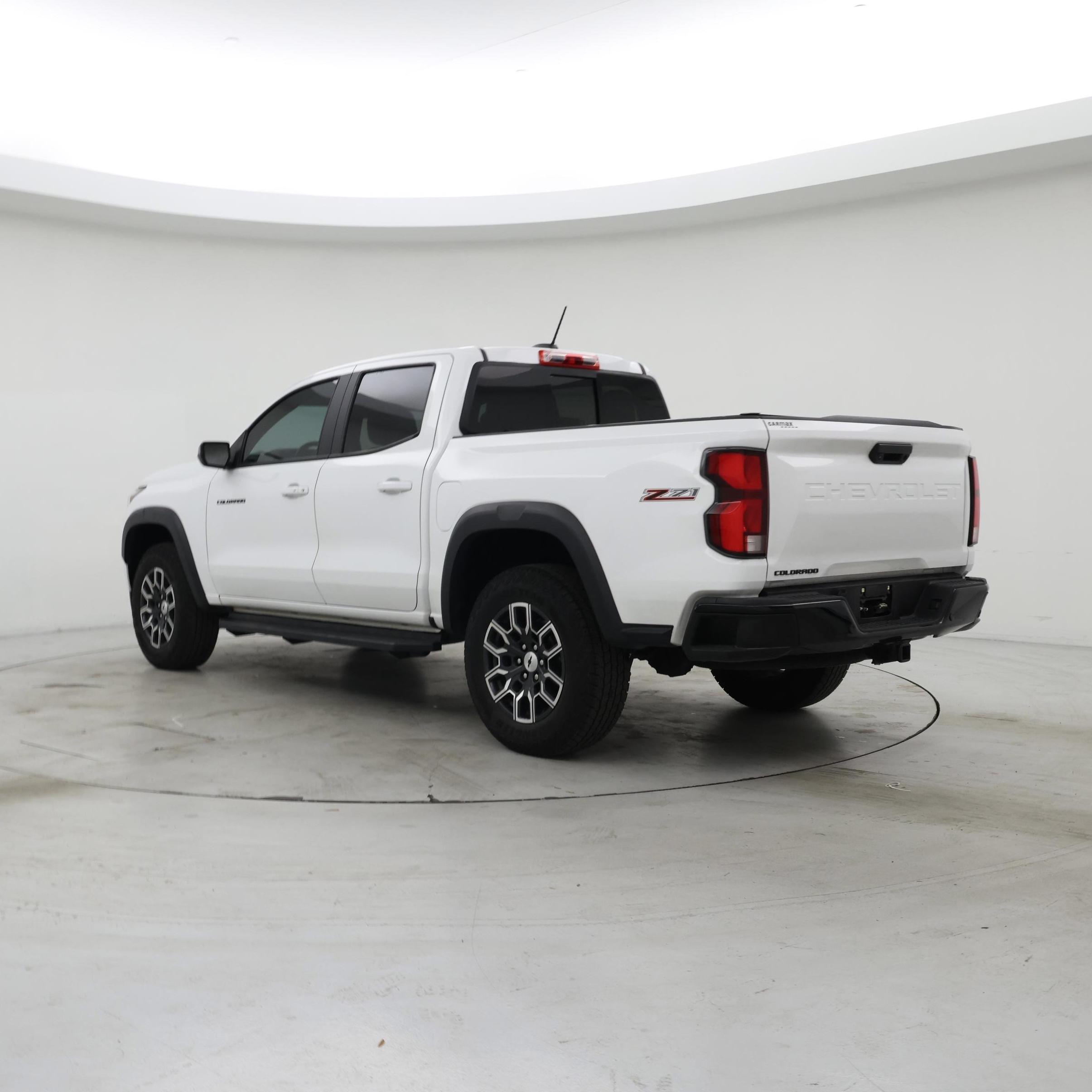 Thumbnail: 2024 Chevrolet Colorado - 2