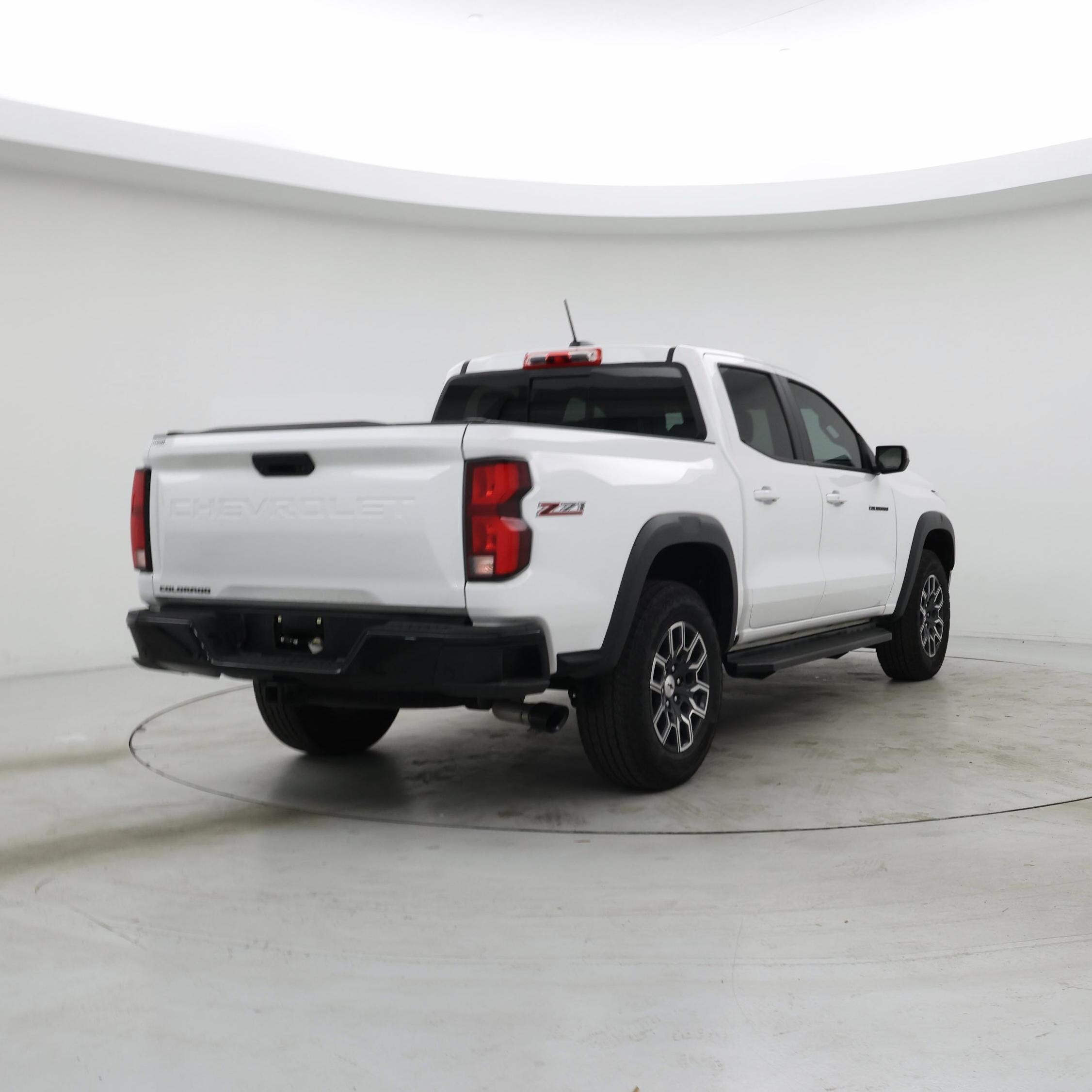 Thumbnail: 2024 Chevrolet Colorado - 8