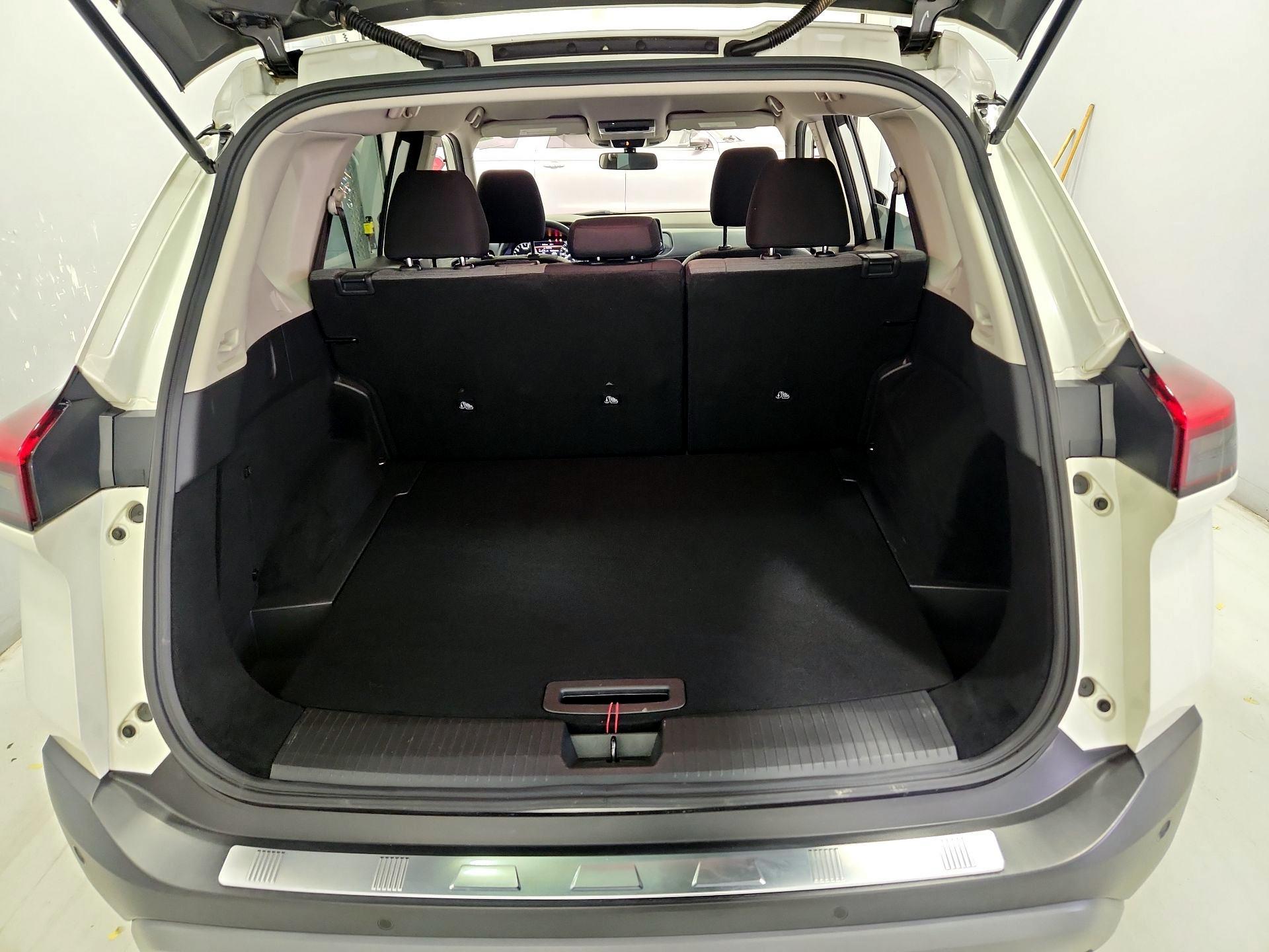 Thumbnail: 2023 Nissan Rogue - 20