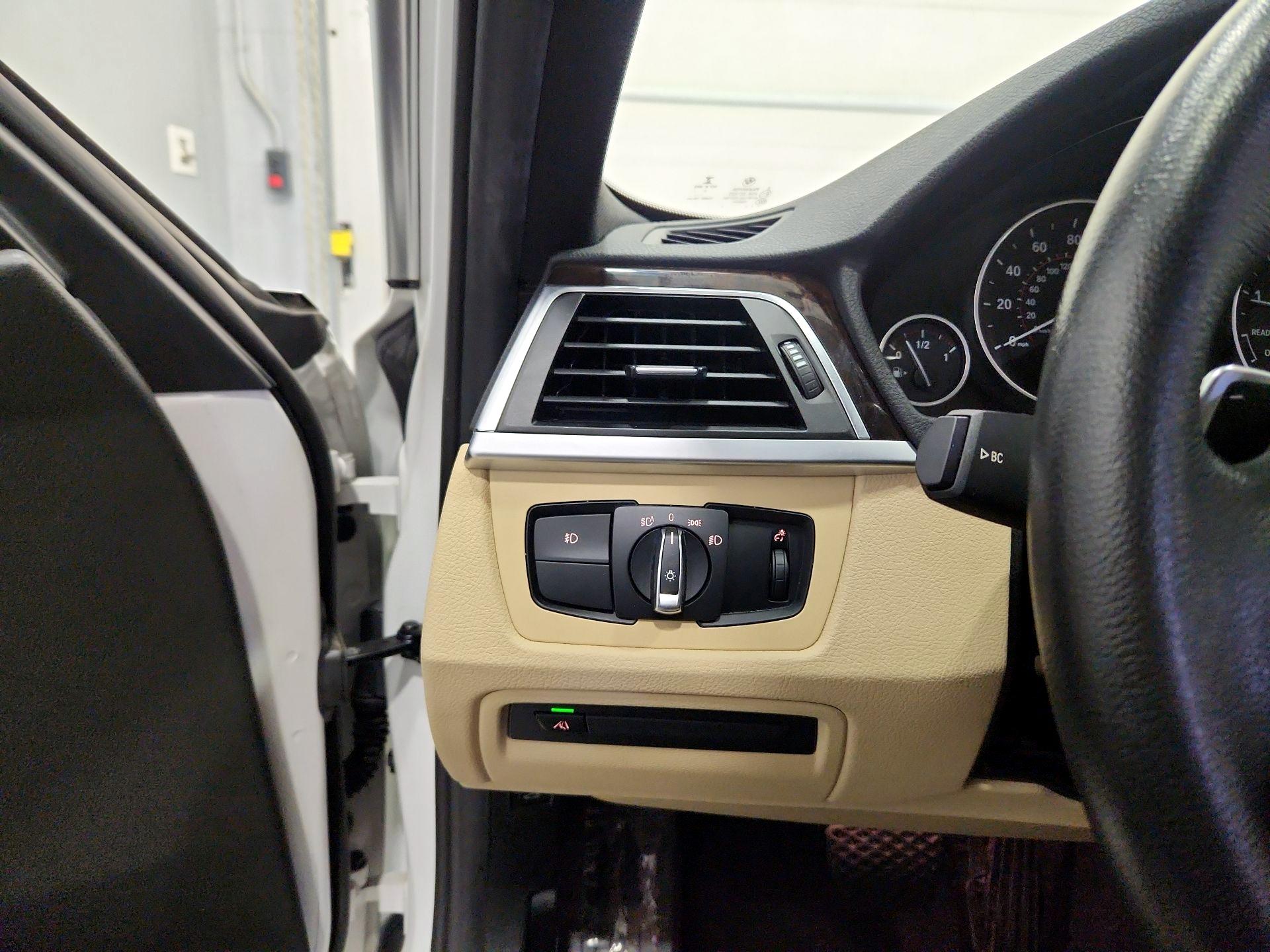 Thumbnail: 2018 BMW 3 Series - 13