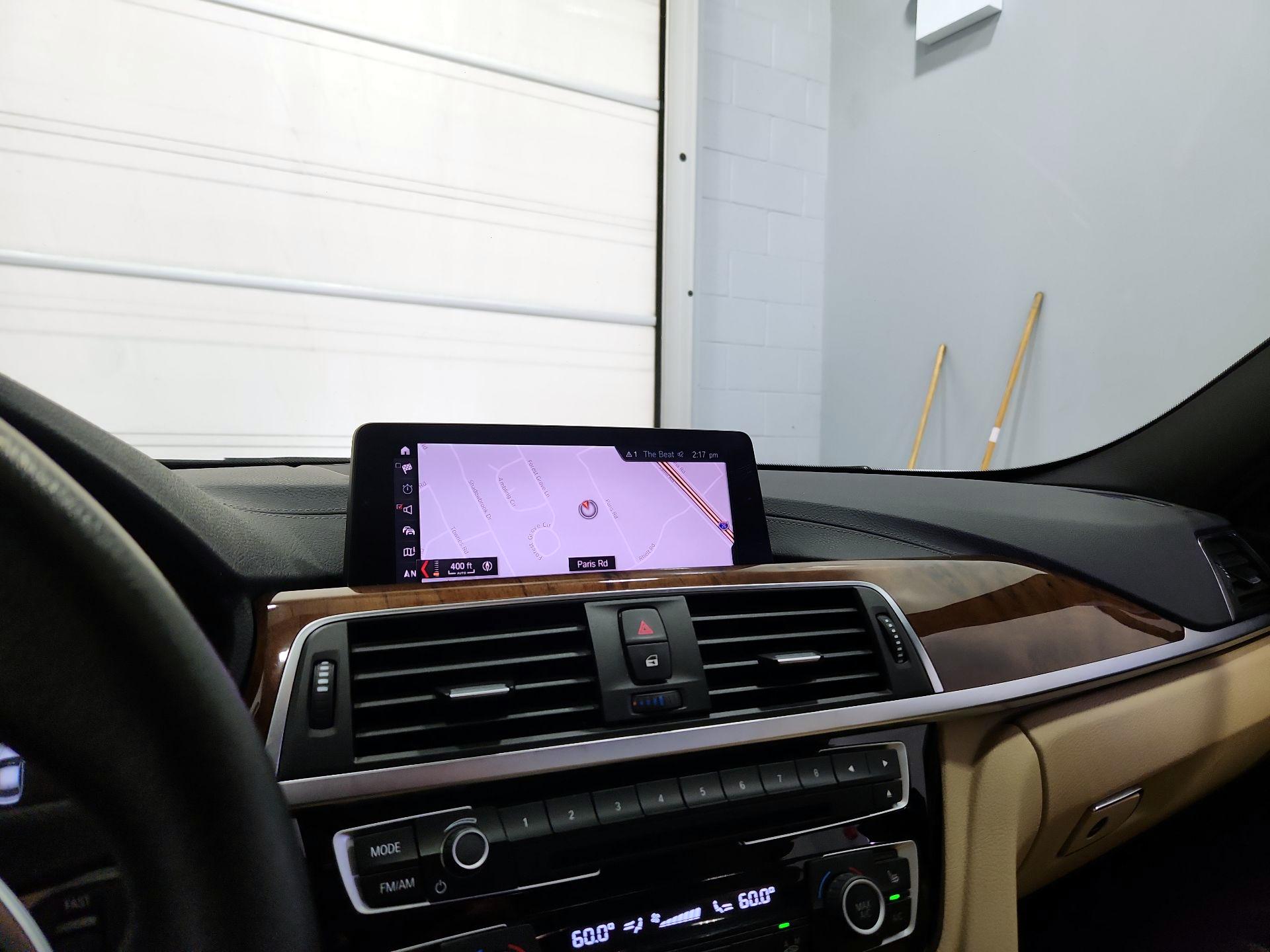 Thumbnail: 2018 BMW 3 Series - 14