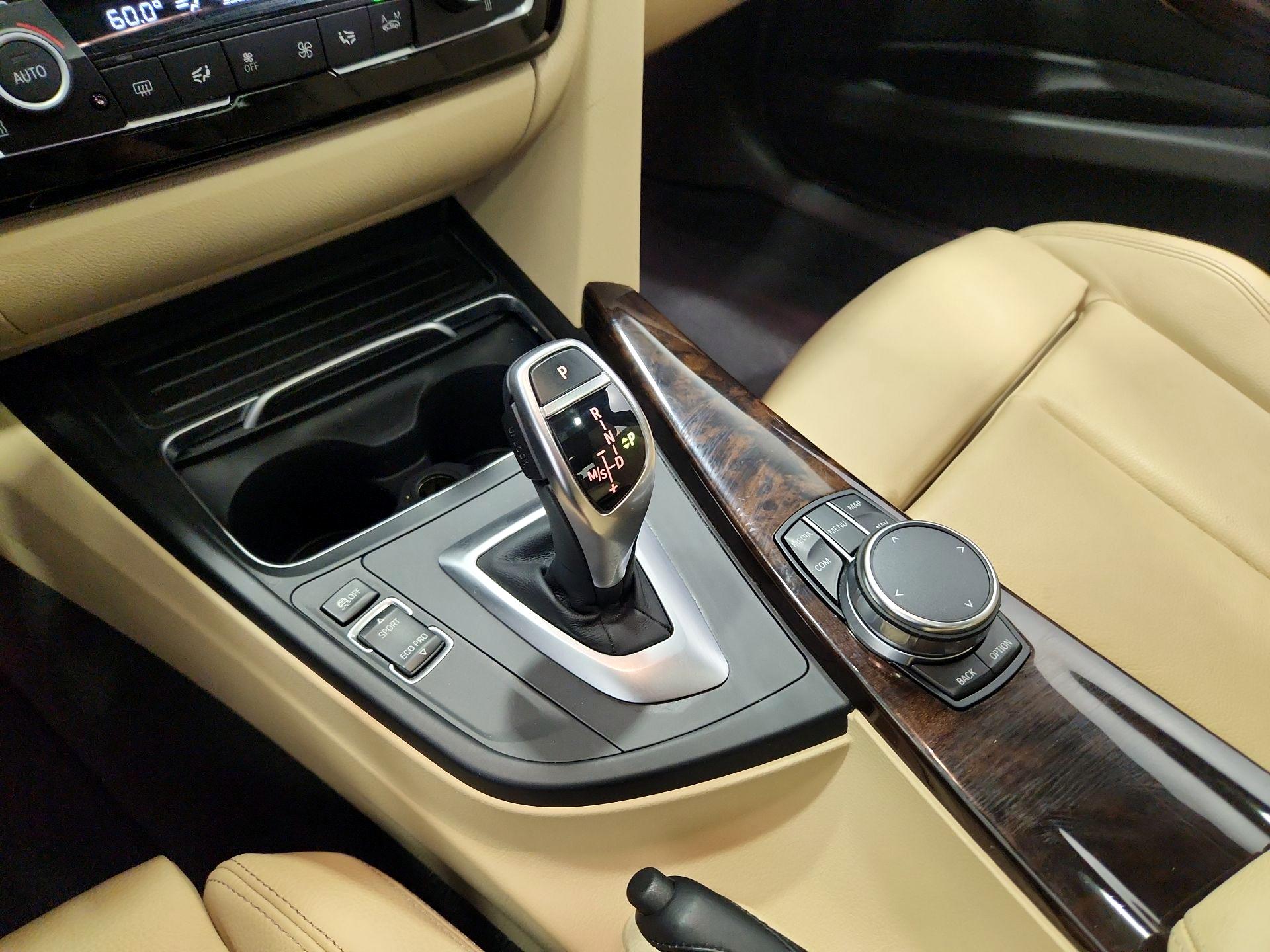 Thumbnail: 2018 BMW 3 Series - 18