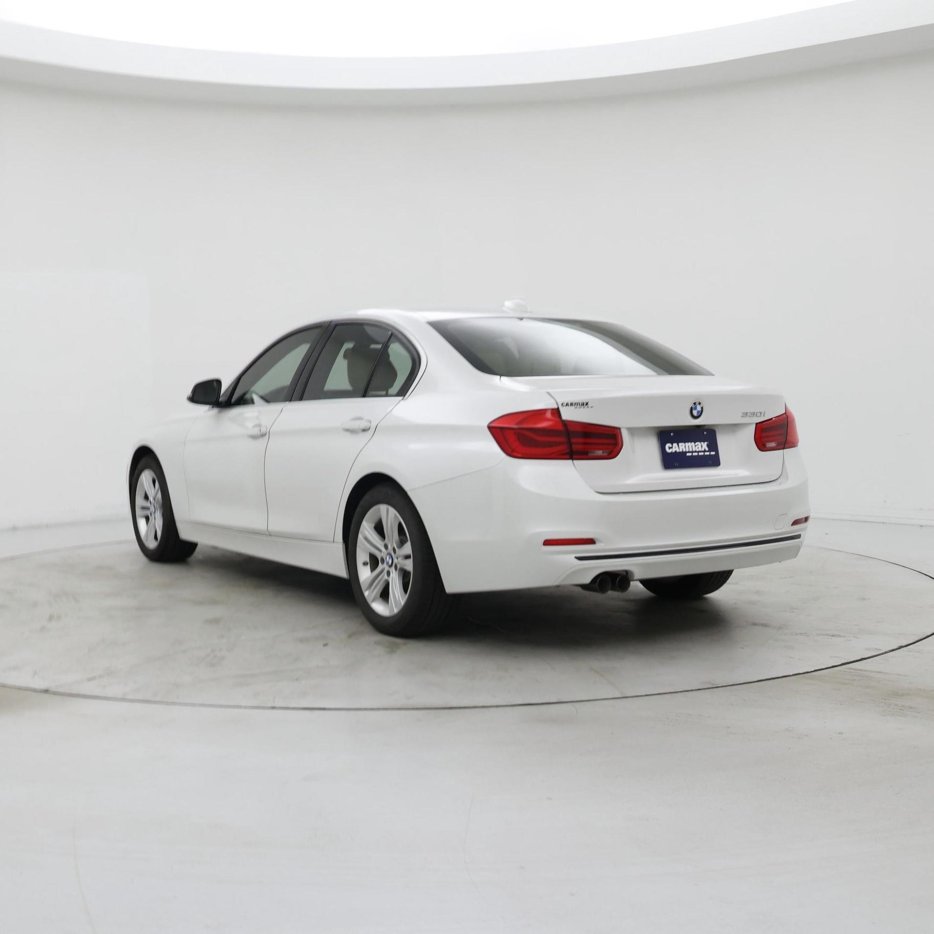 Thumbnail: 2018 BMW 3 Series - 2