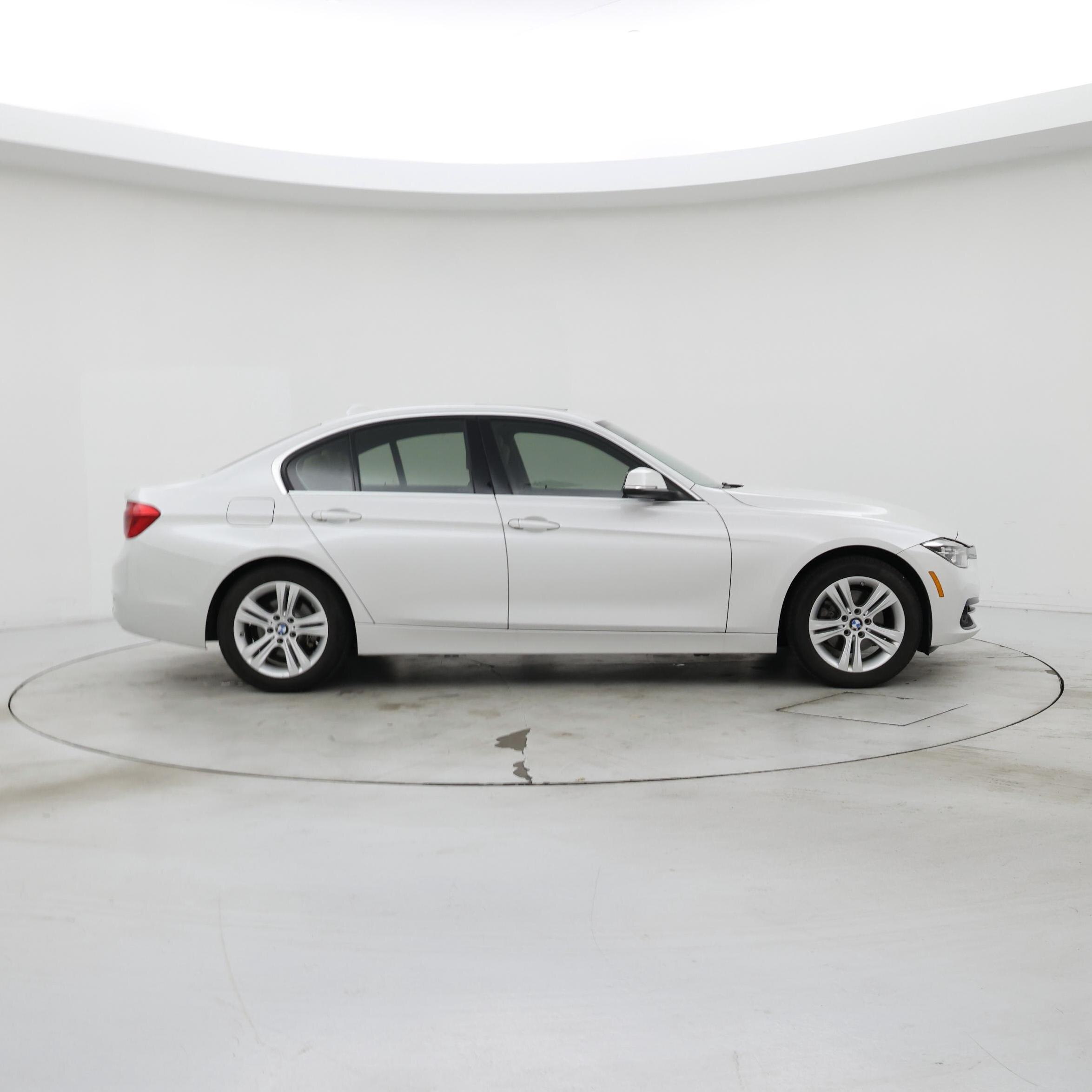 Thumbnail: 2018 BMW 3 Series - 7