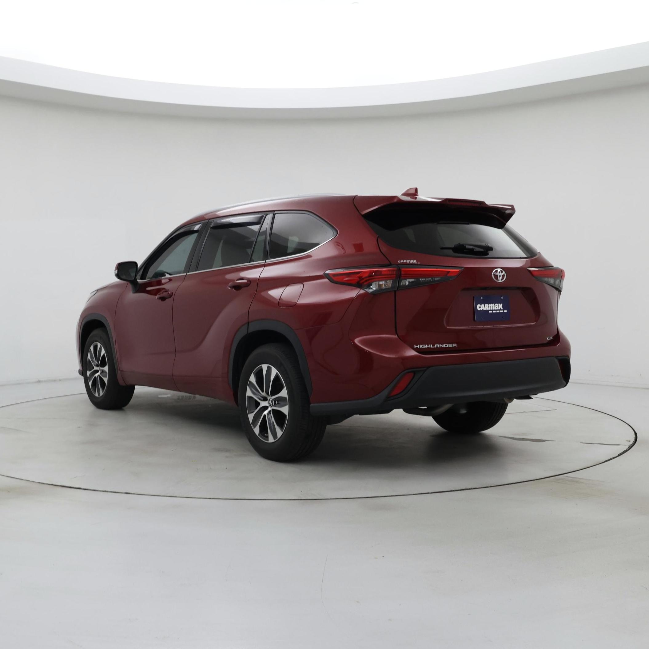 Thumbnail: 2022 Toyota Highlander - 2