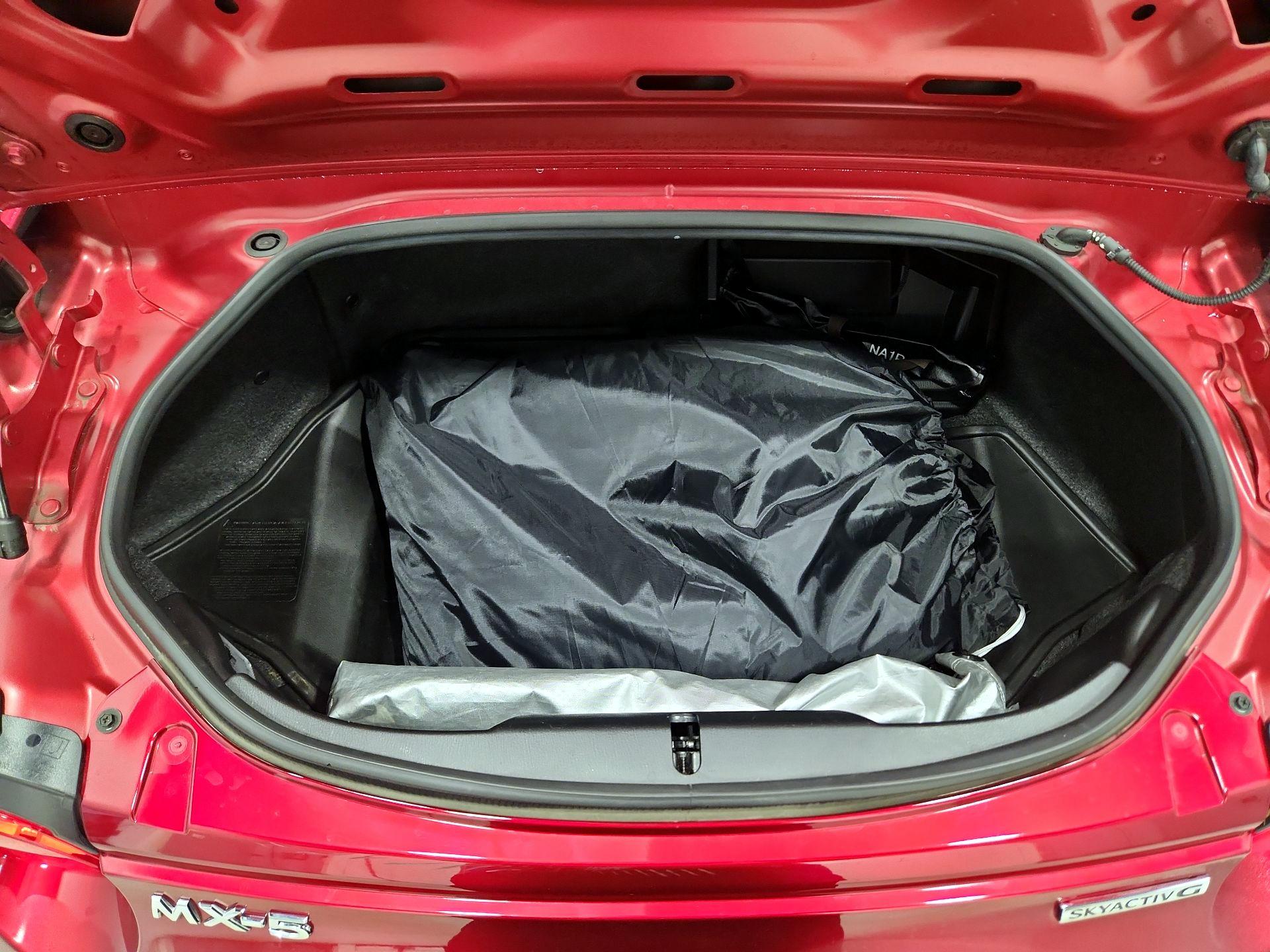 Thumbnail: 2021 Mazda MX-5 Miata - 20