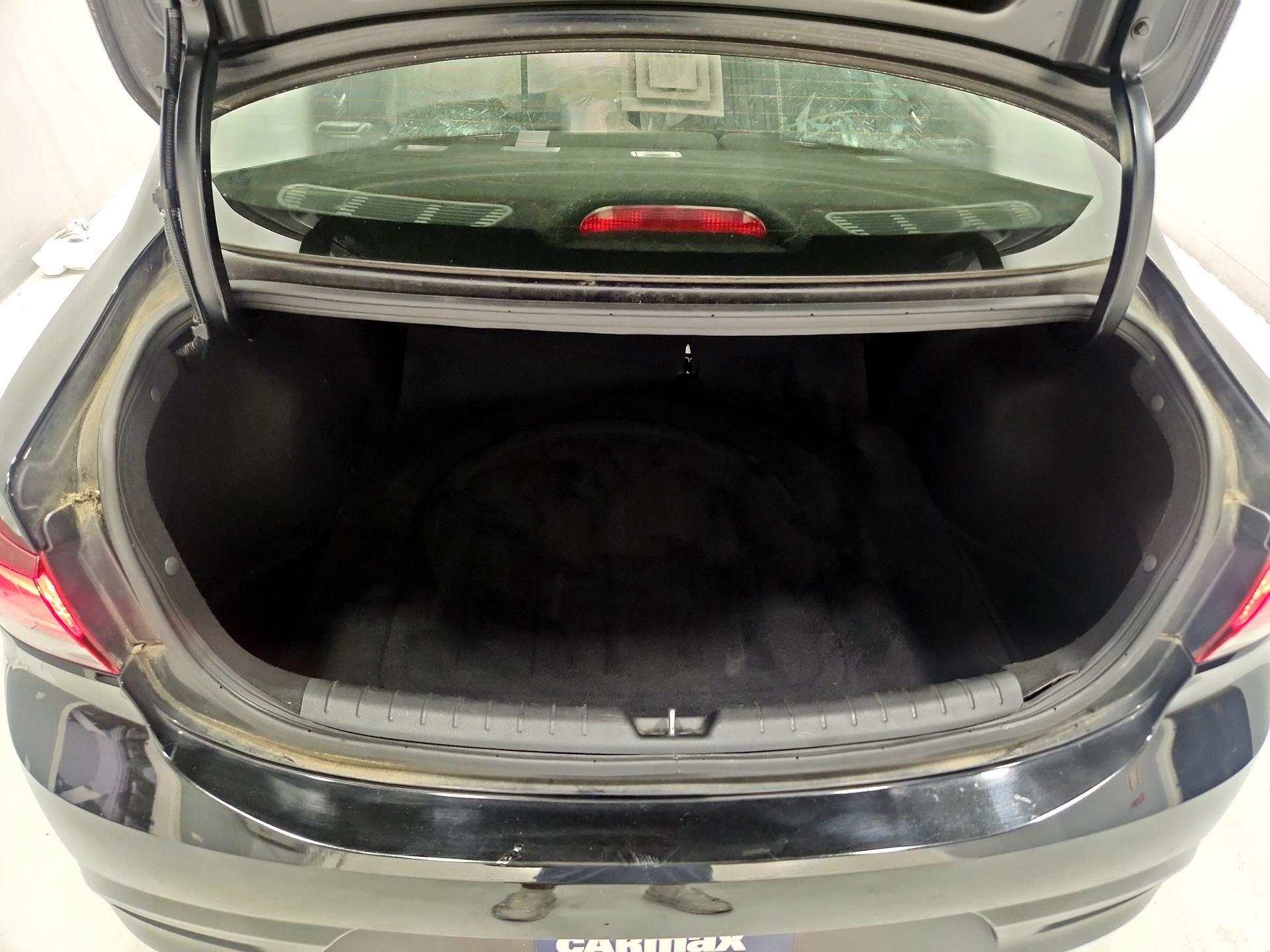 Thumbnail: 2020 Kia Rio - 20