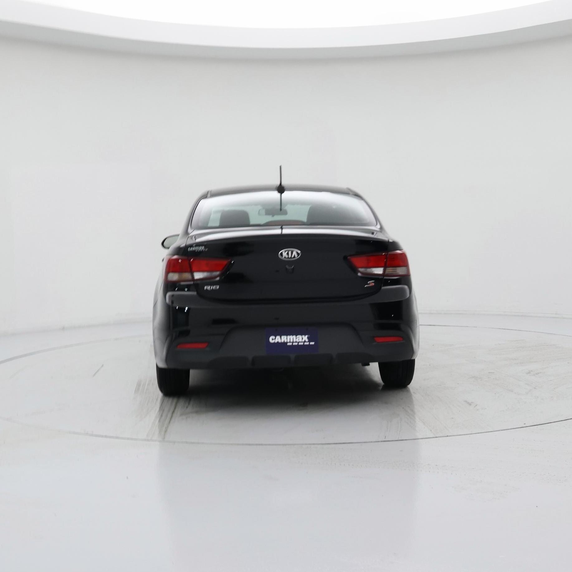 Thumbnail: 2020 Kia Rio - 6