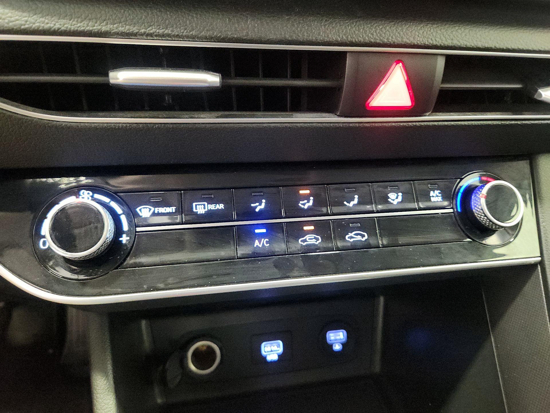 Thumbnail: 2023 Hyundai Sonata - 16