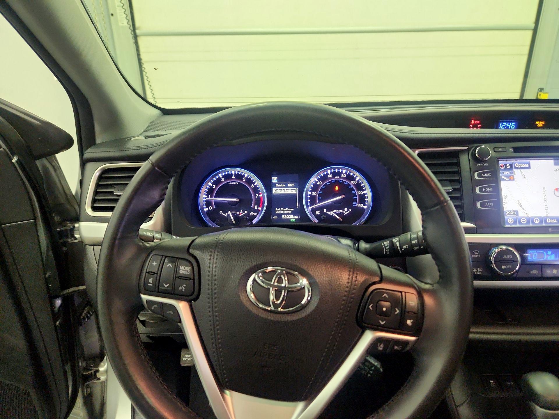 Thumbnail: 2018 Toyota Highlander - 10
