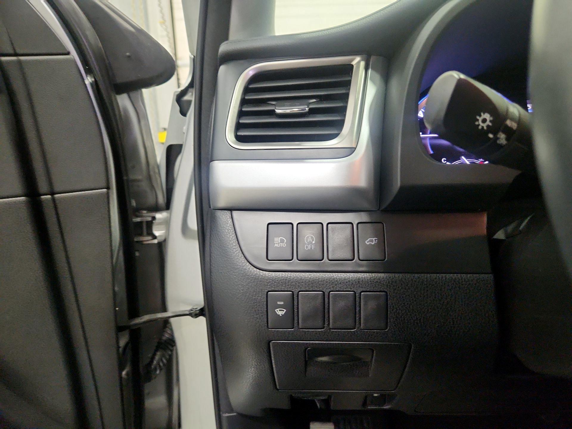 Thumbnail: 2018 Toyota Highlander - 13