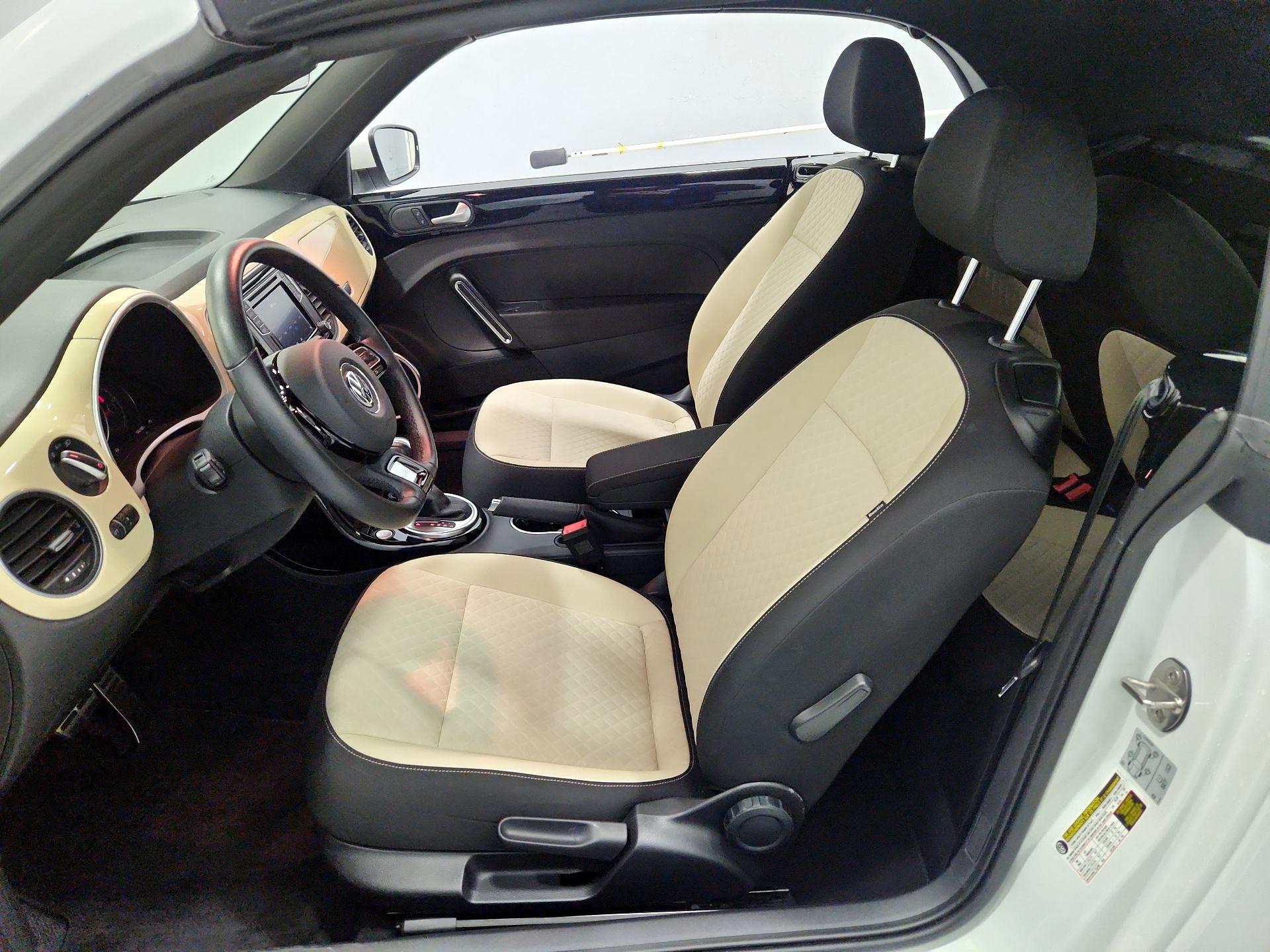 Thumbnail: 2019 Volkswagen Beetle - 11