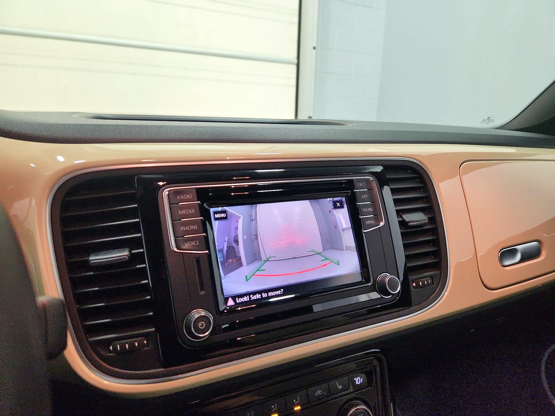 Thumbnail: 2019 Volkswagen Beetle - 14