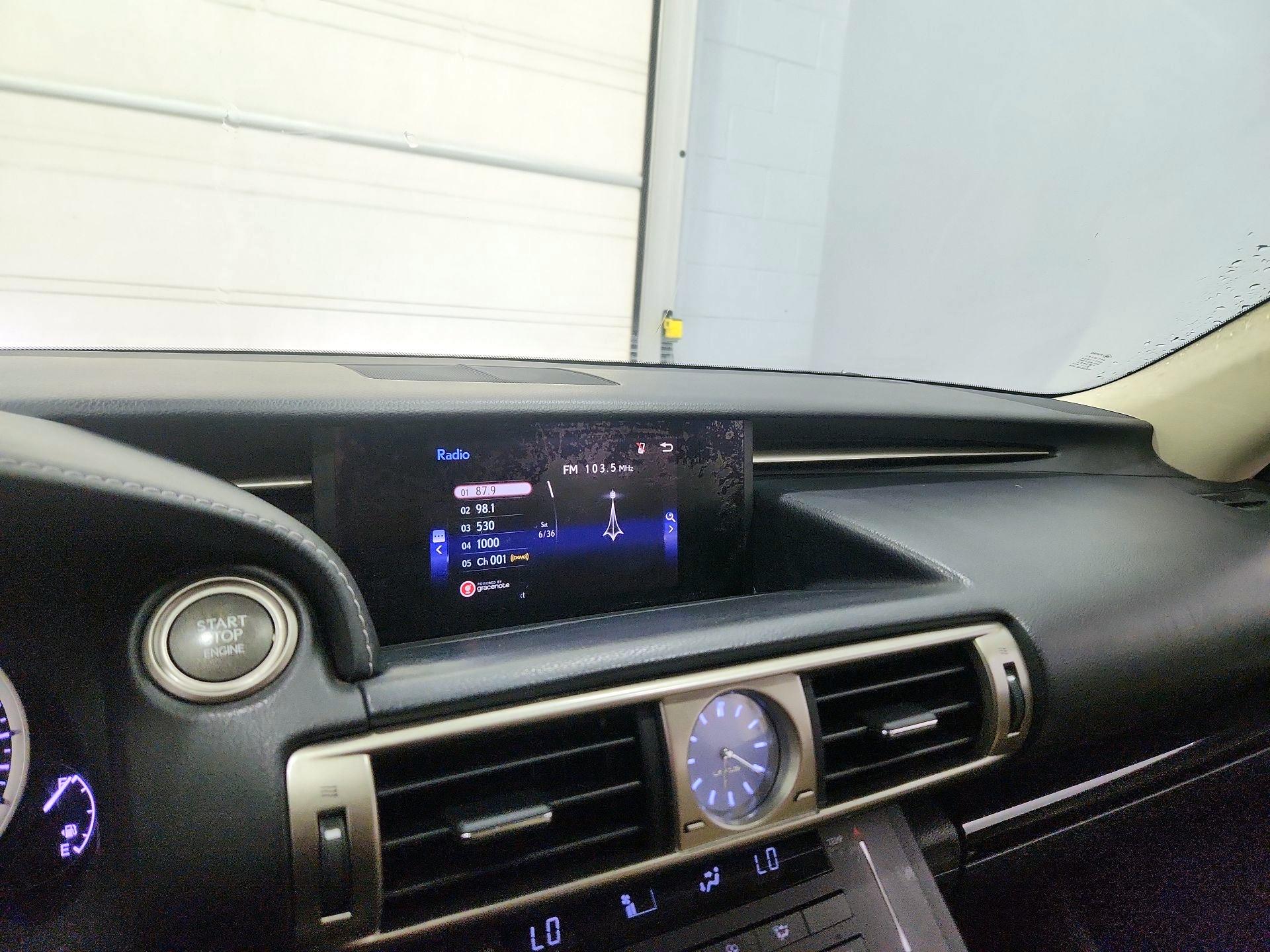 Thumbnail: 2015 Lexus IS - 15