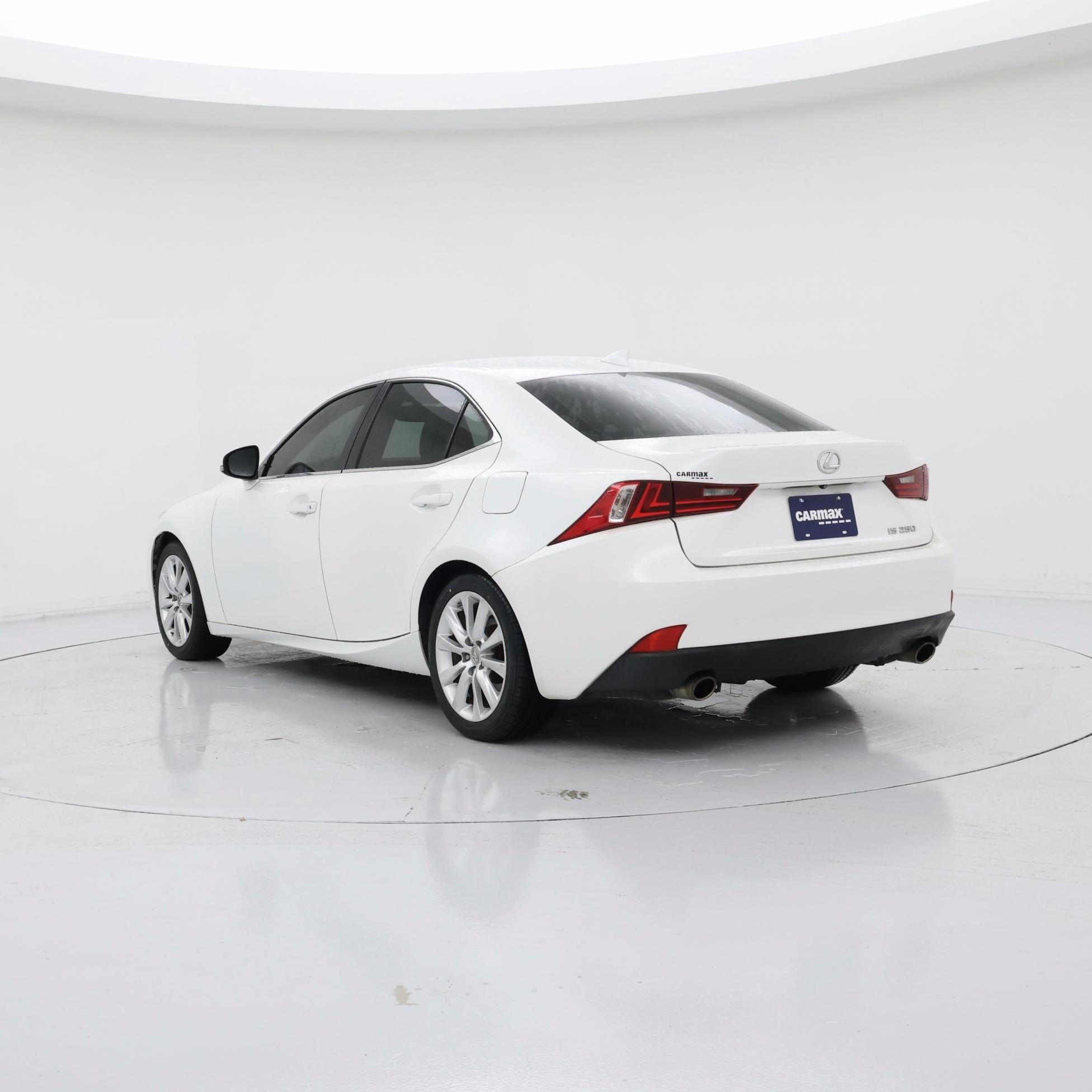 Thumbnail: 2015 Lexus IS - 2