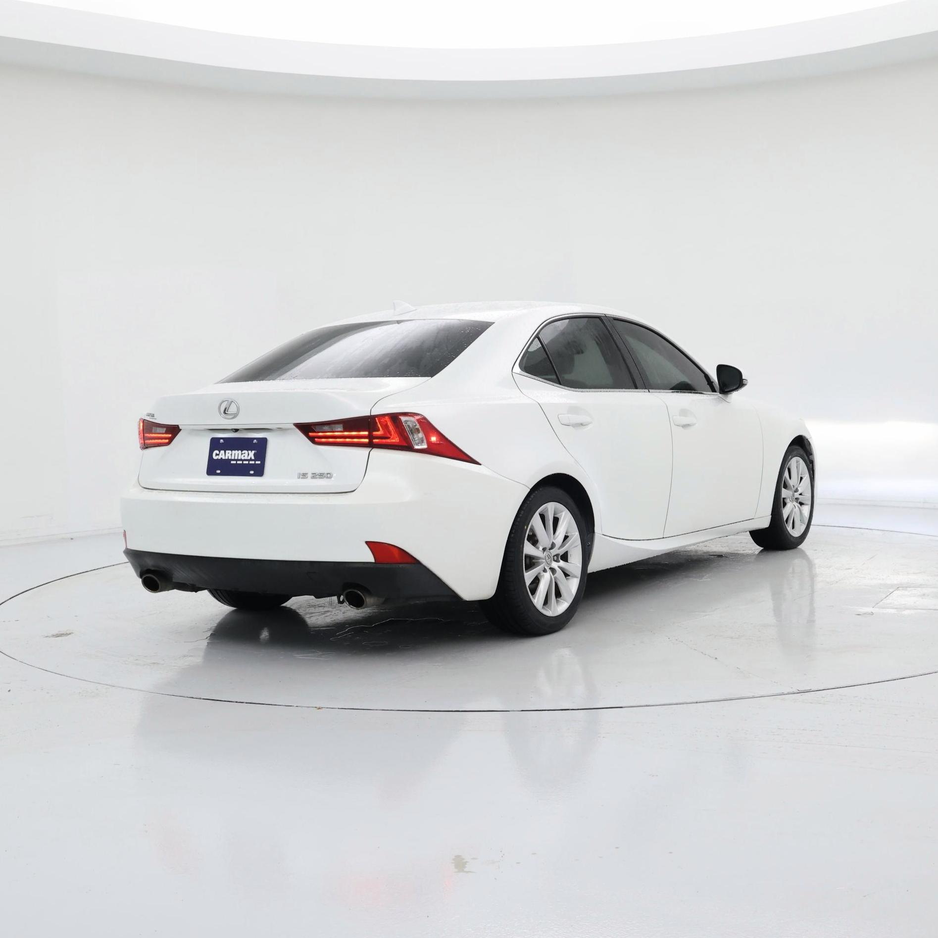 Thumbnail: 2015 Lexus IS - 8