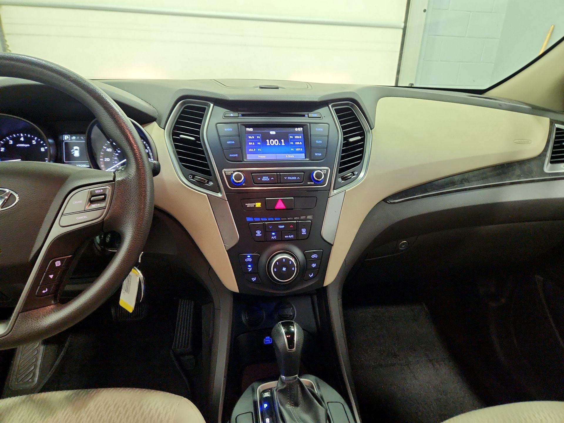 Thumbnail: 2018 Hyundai Santa Fe - 9