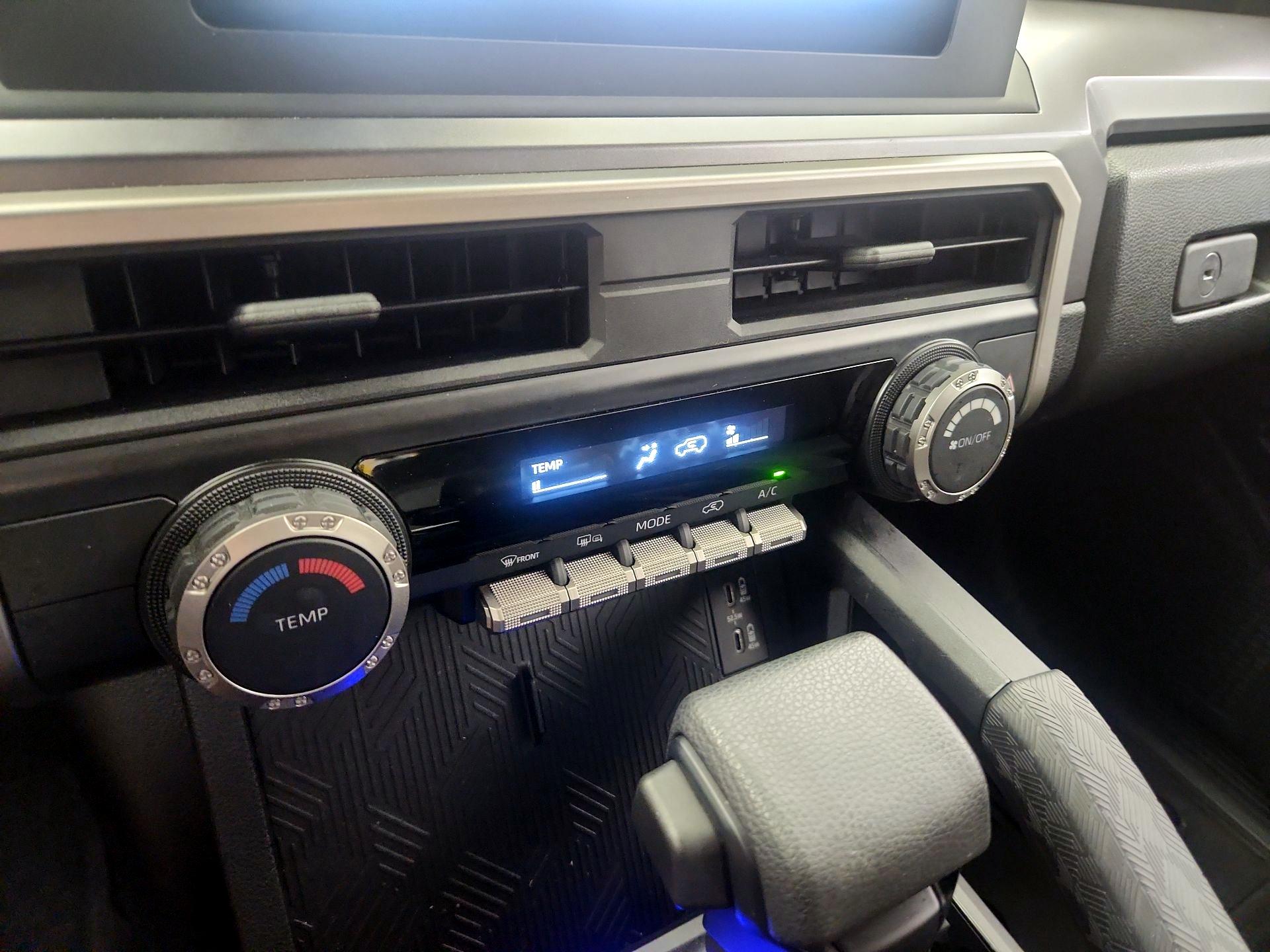 Thumbnail: 2025 Toyota 4Runner - 16