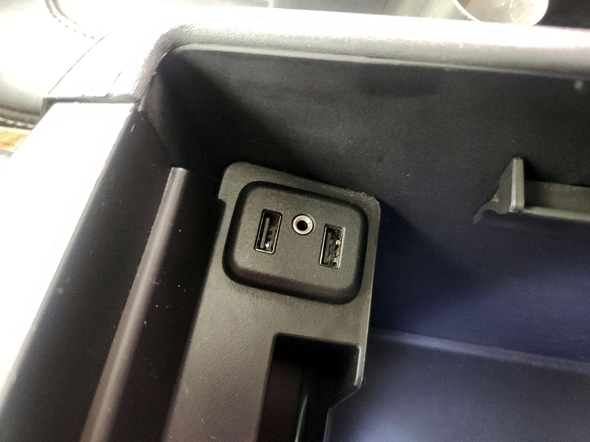 Thumbnail: 2018 Chevrolet Tahoe - 19