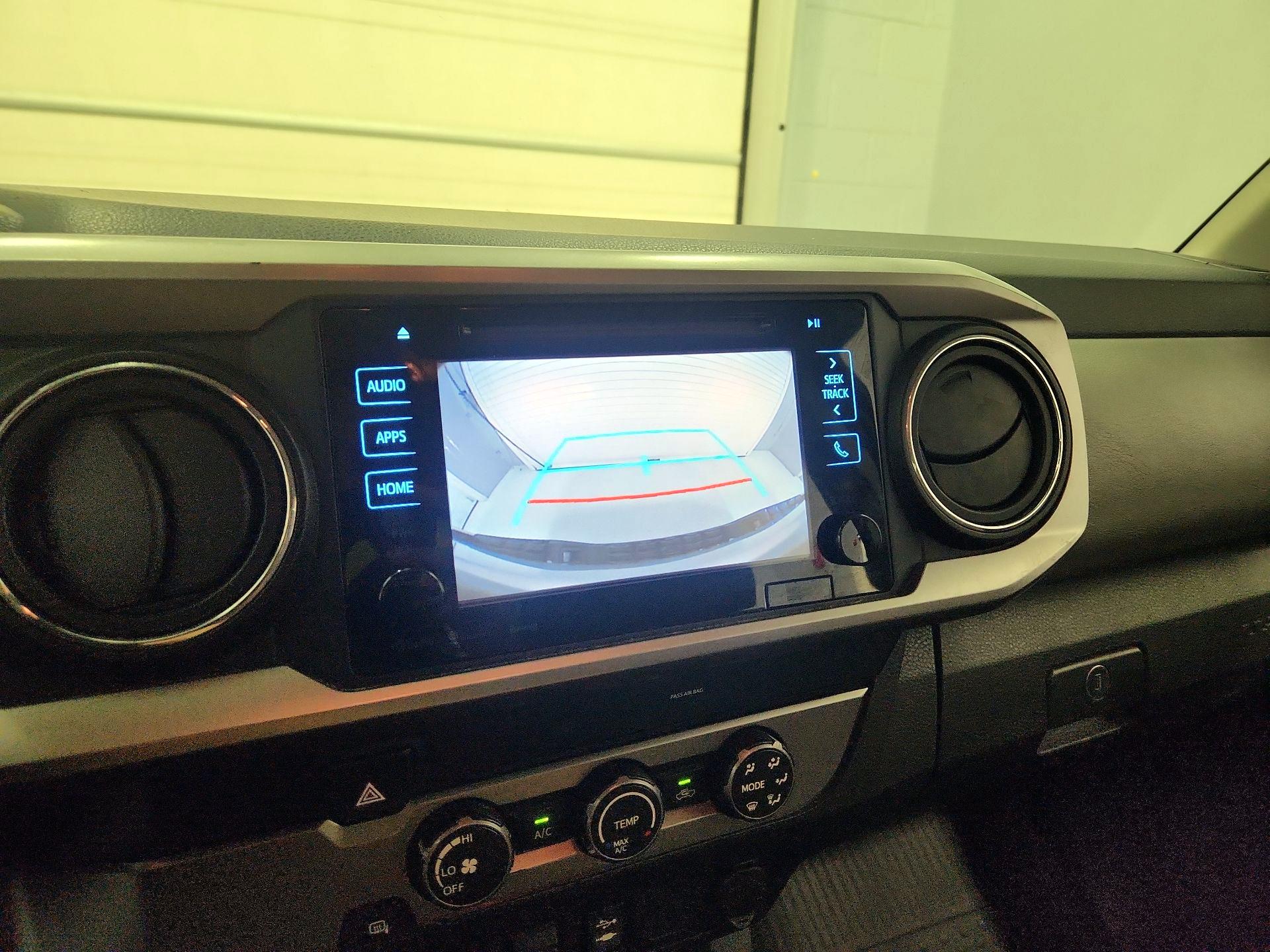 Thumbnail: 2019 Toyota Tacoma - 15