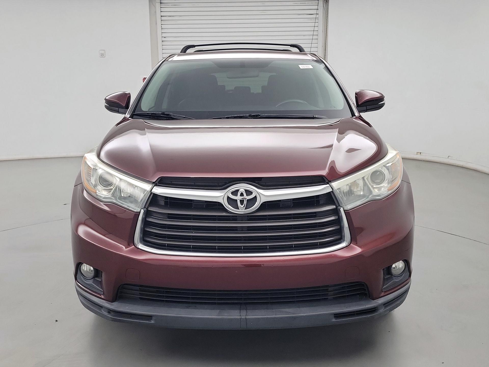 Thumbnail: 2016 Toyota Highlander - 2