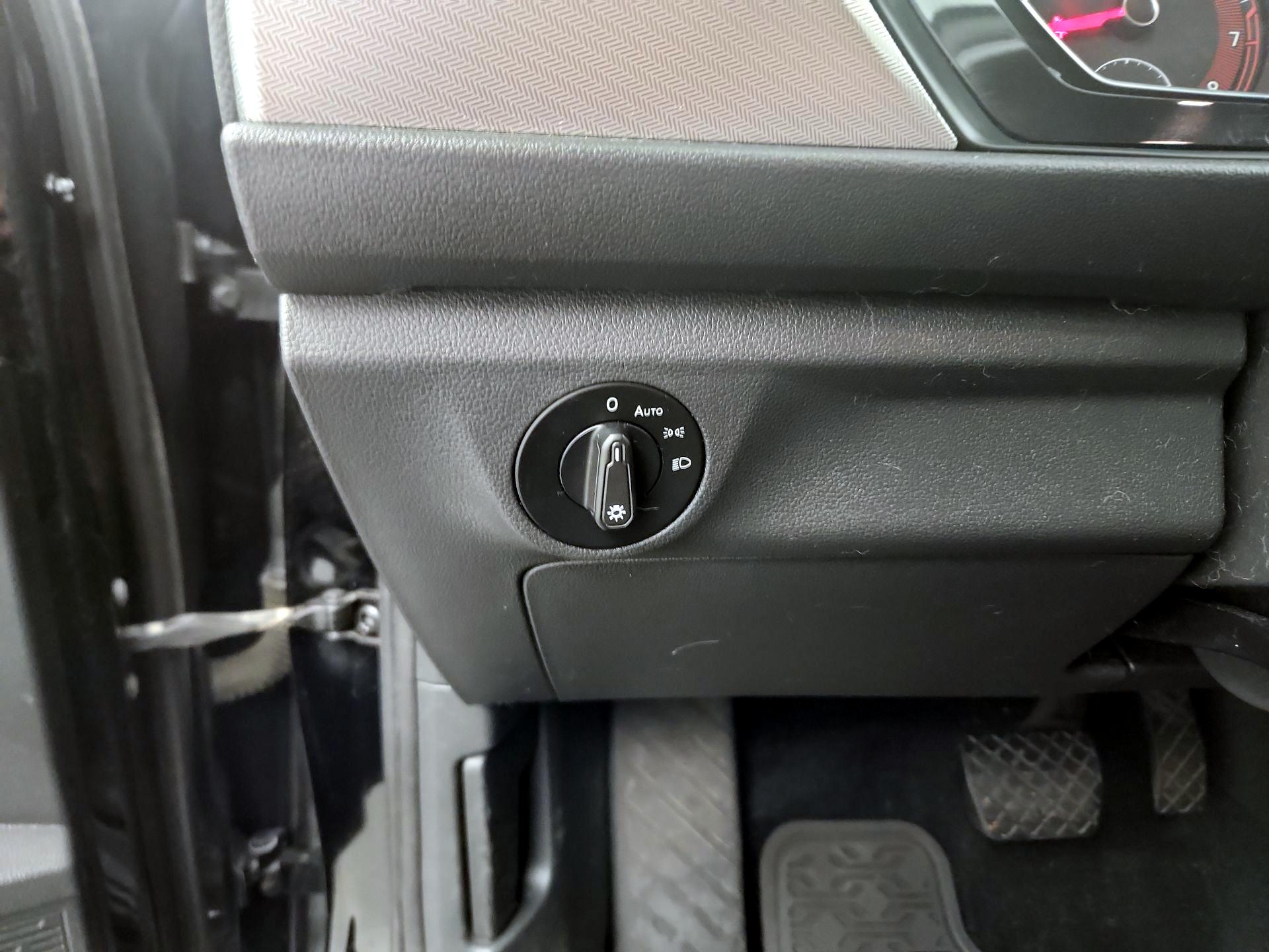 Thumbnail: 2020 Volkswagen Jetta - 11