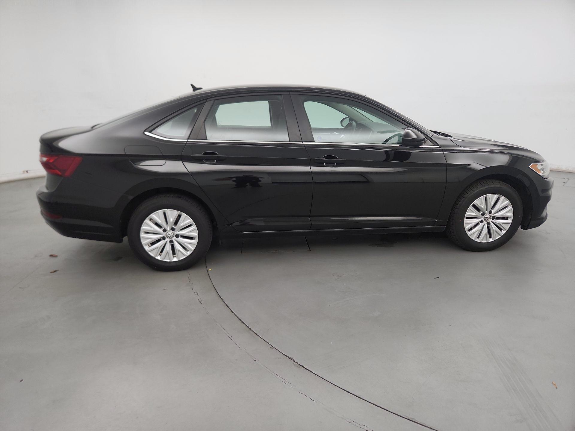 Thumbnail: 2020 Volkswagen Jetta - 4