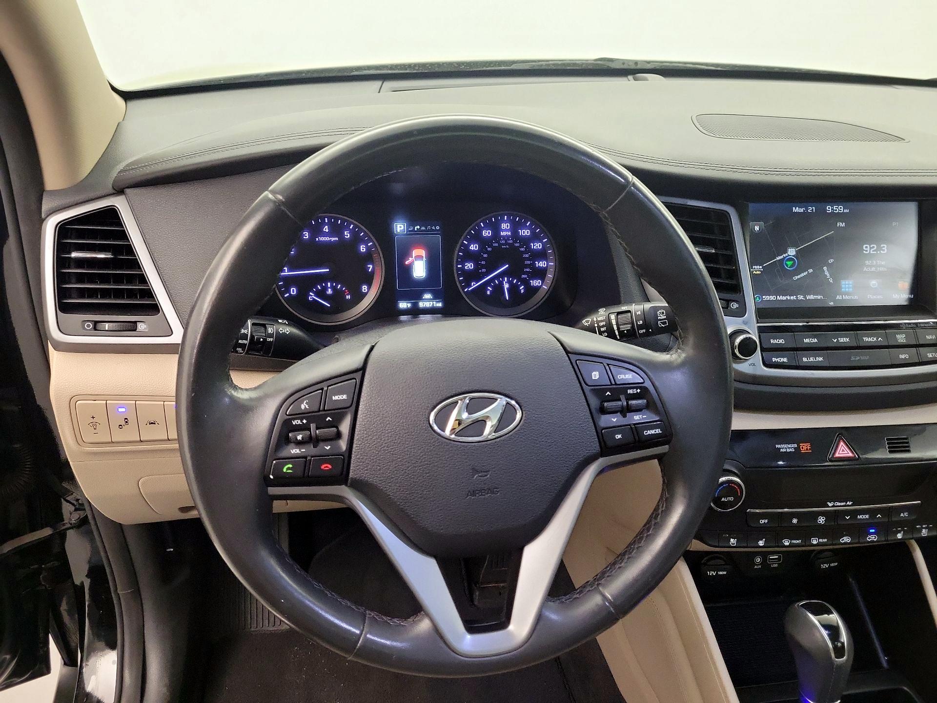 Thumbnail: 2016 Hyundai Tucson - 10