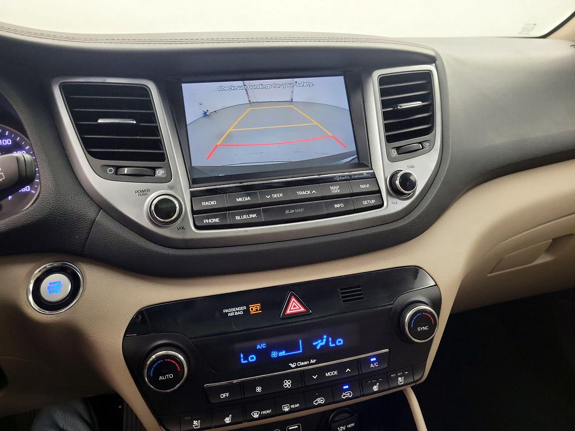 Thumbnail: 2016 Hyundai Tucson - 14