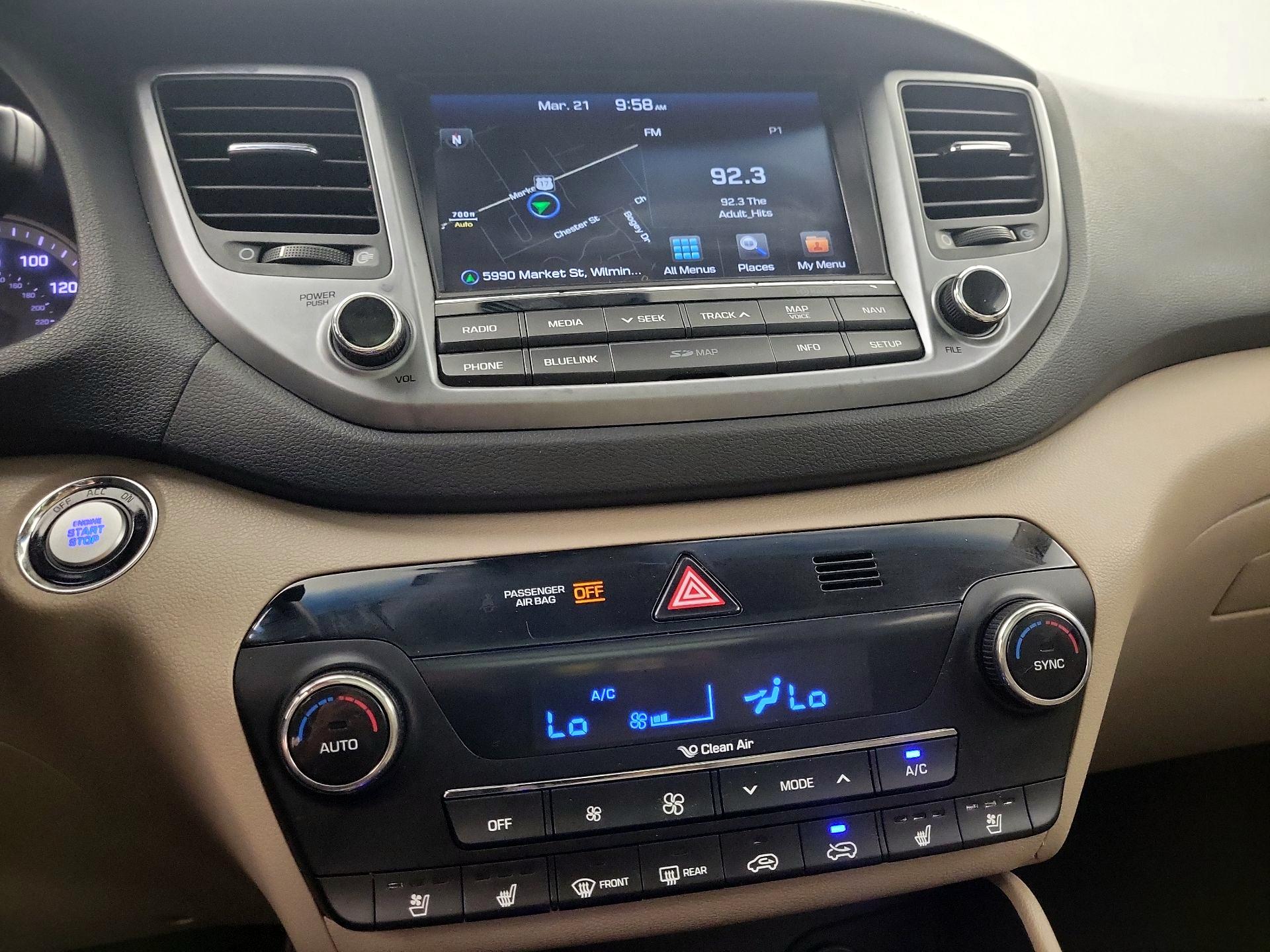 Thumbnail: 2016 Hyundai Tucson - 16