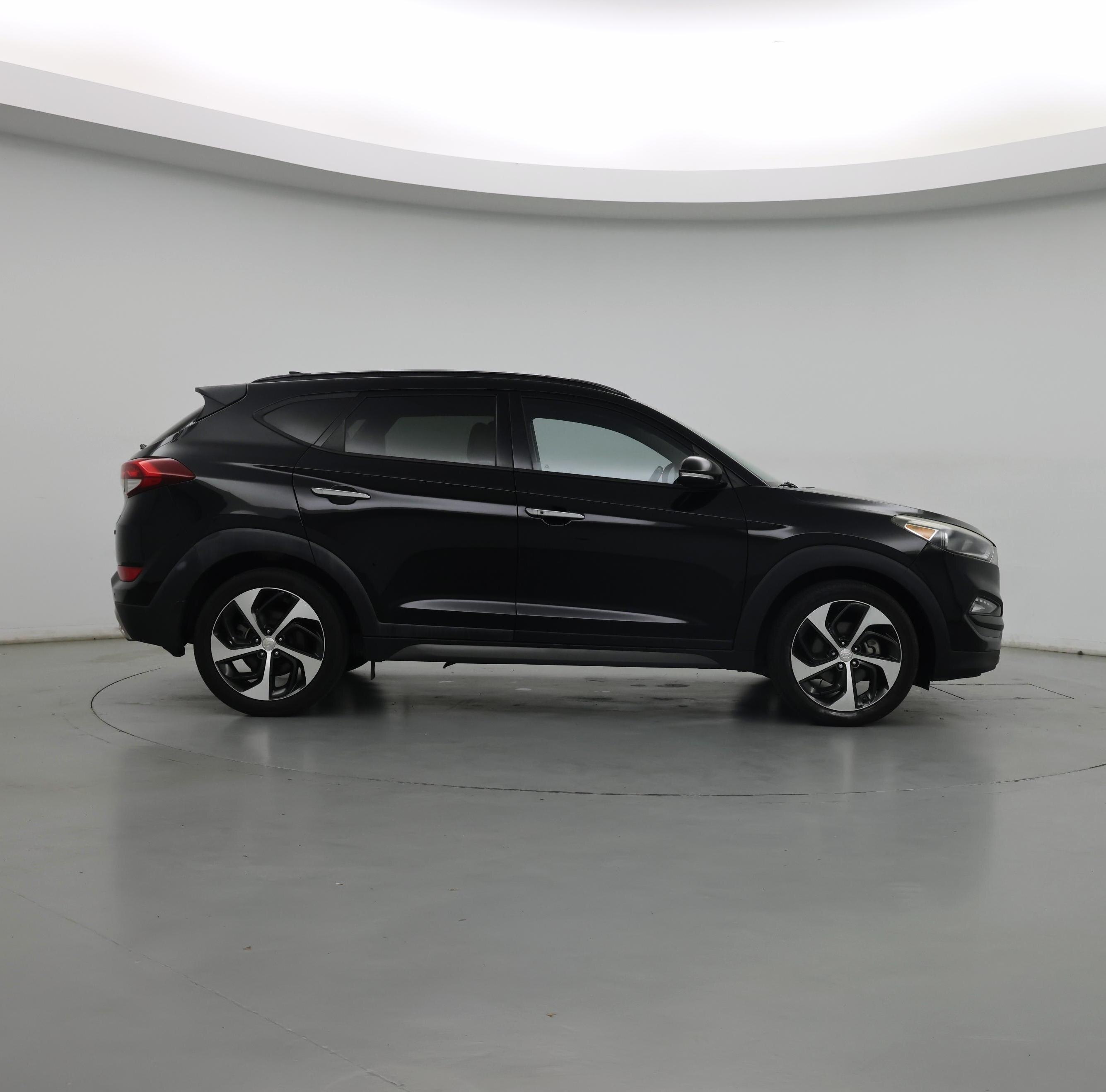 Thumbnail: 2016 Hyundai Tucson - 7