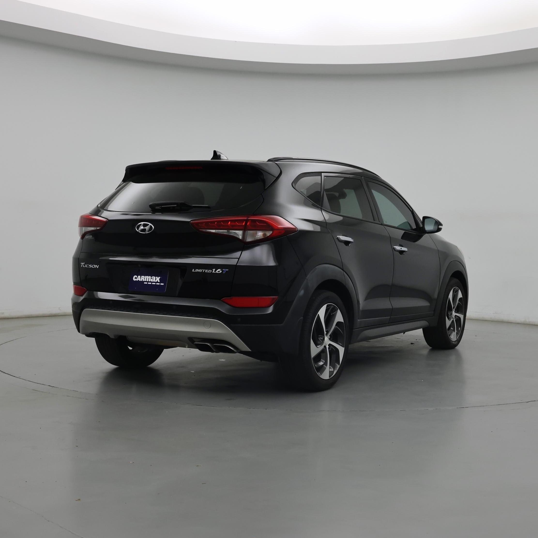 Thumbnail: 2016 Hyundai Tucson - 8