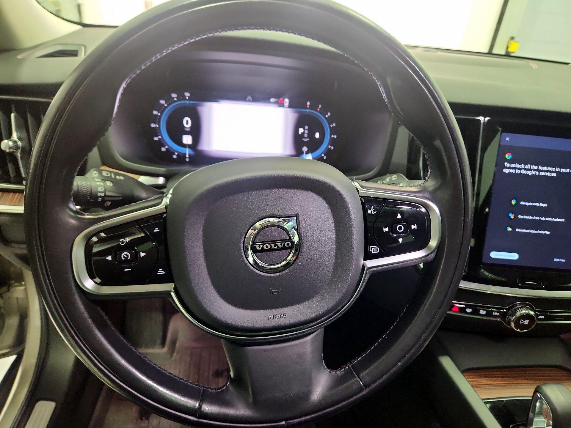 Thumbnail: 2024 Volvo S60 - 10