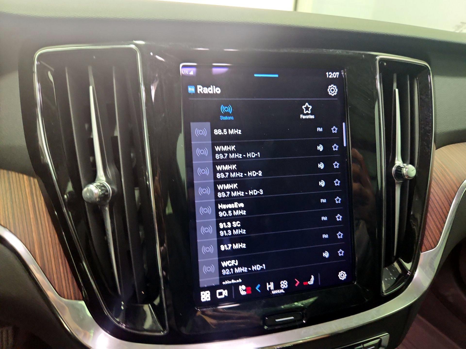 Thumbnail: 2024 Volvo S60 - 15