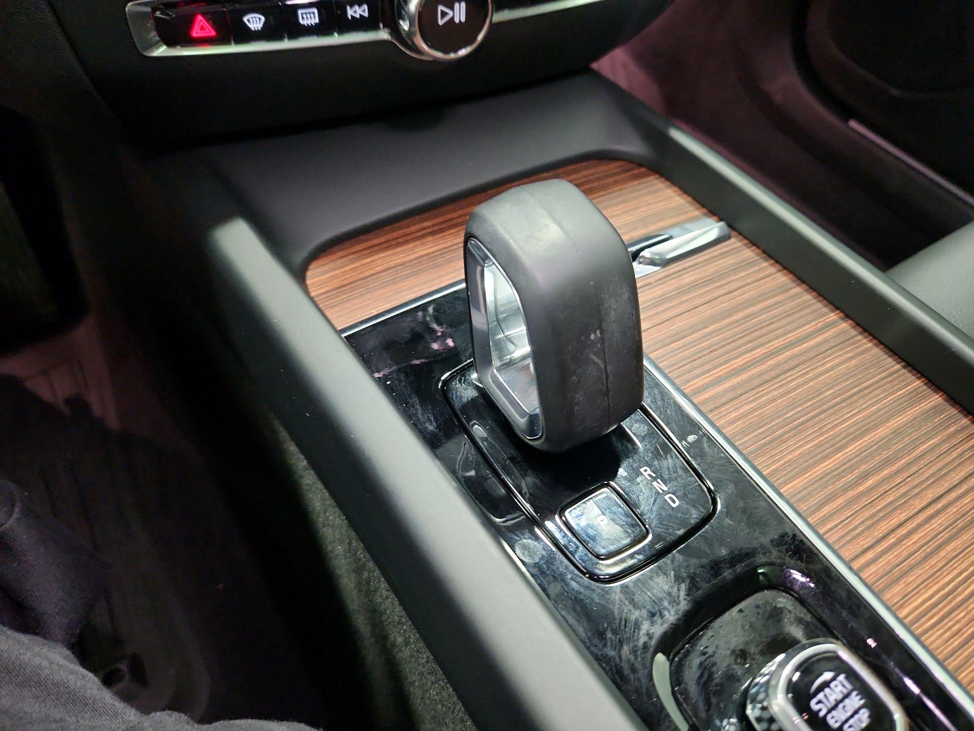 Thumbnail: 2024 Volvo S60 - 17