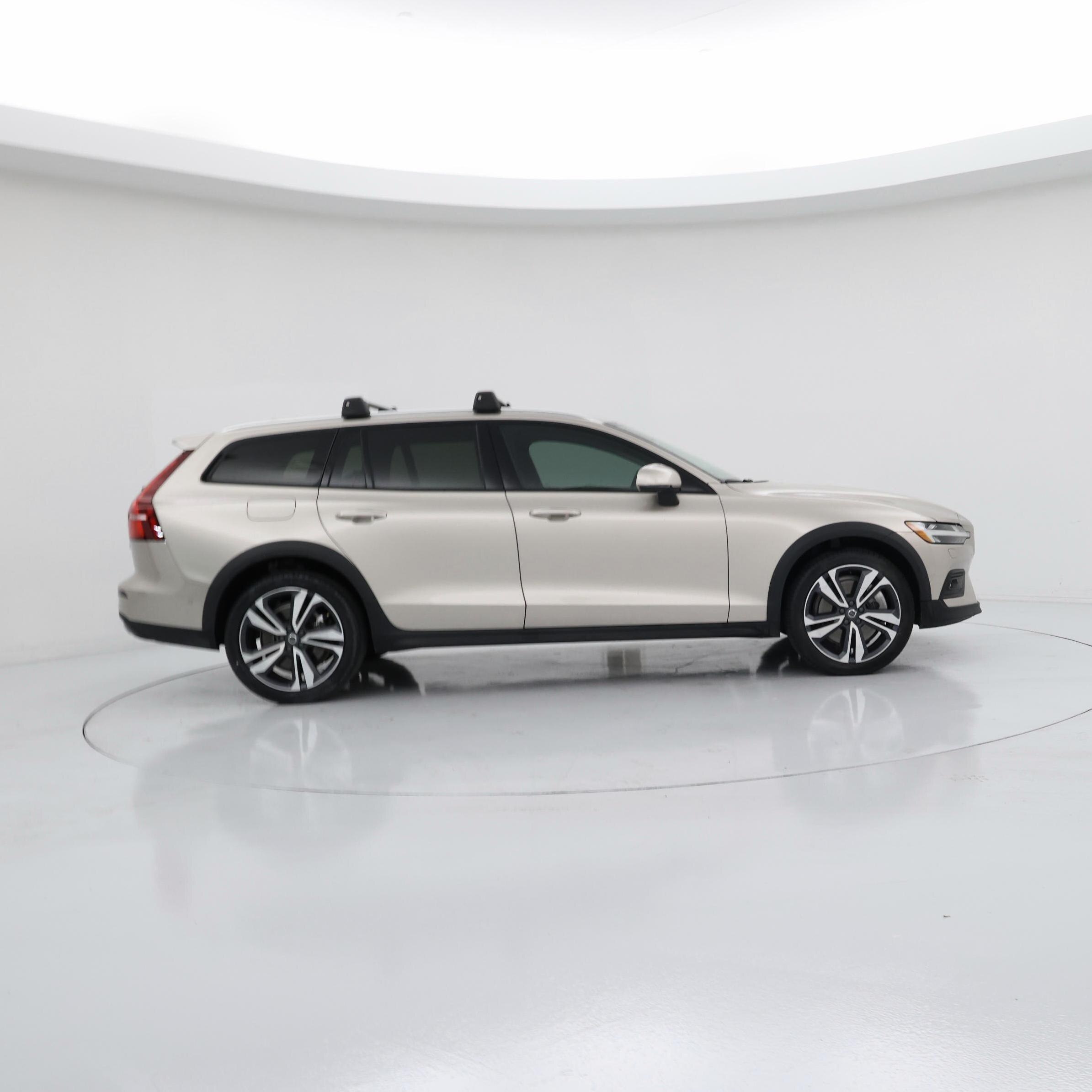 Thumbnail: 2024 Volvo S60 - 7