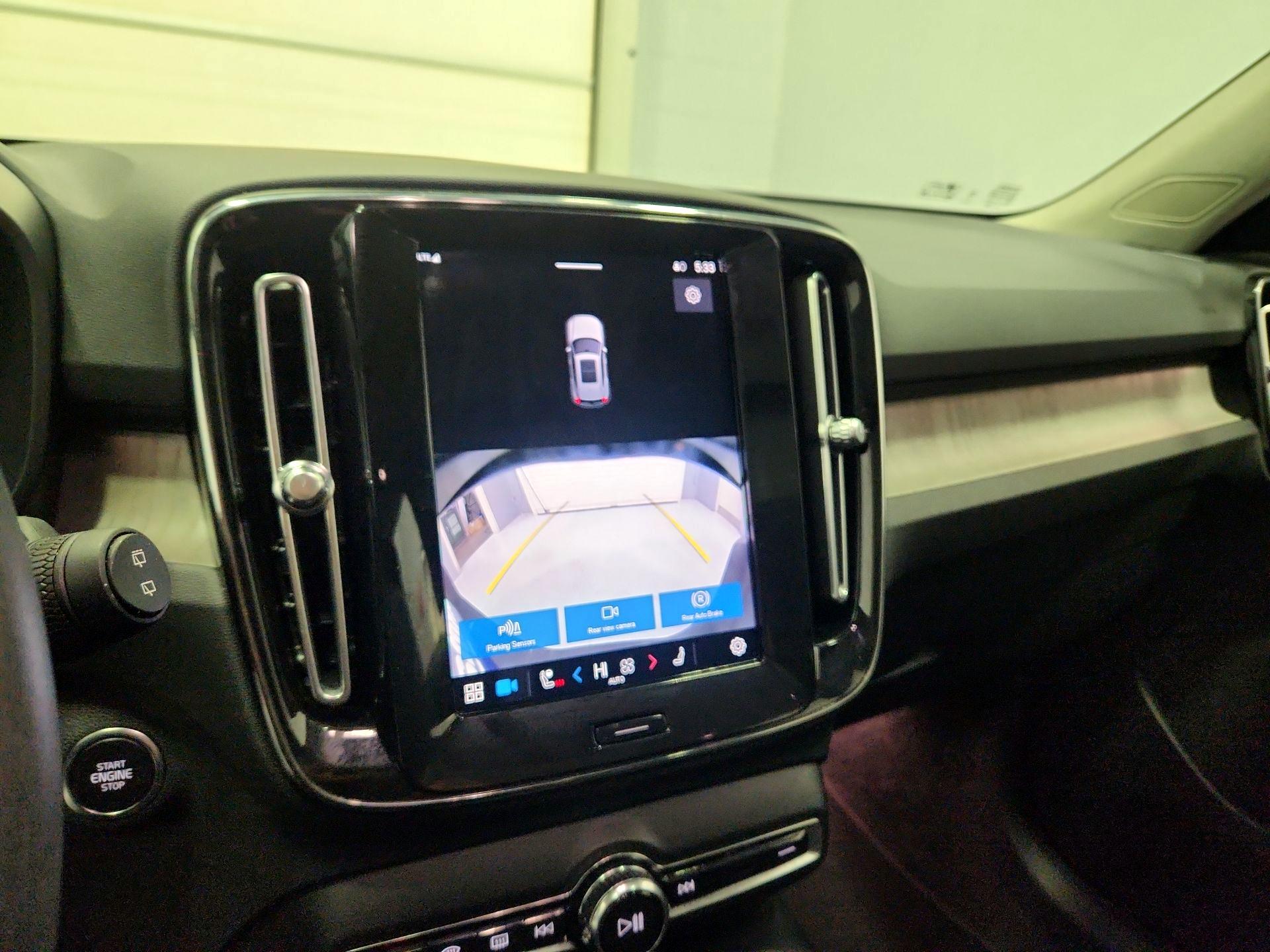 Thumbnail: 2024 Volvo XC40 - 14