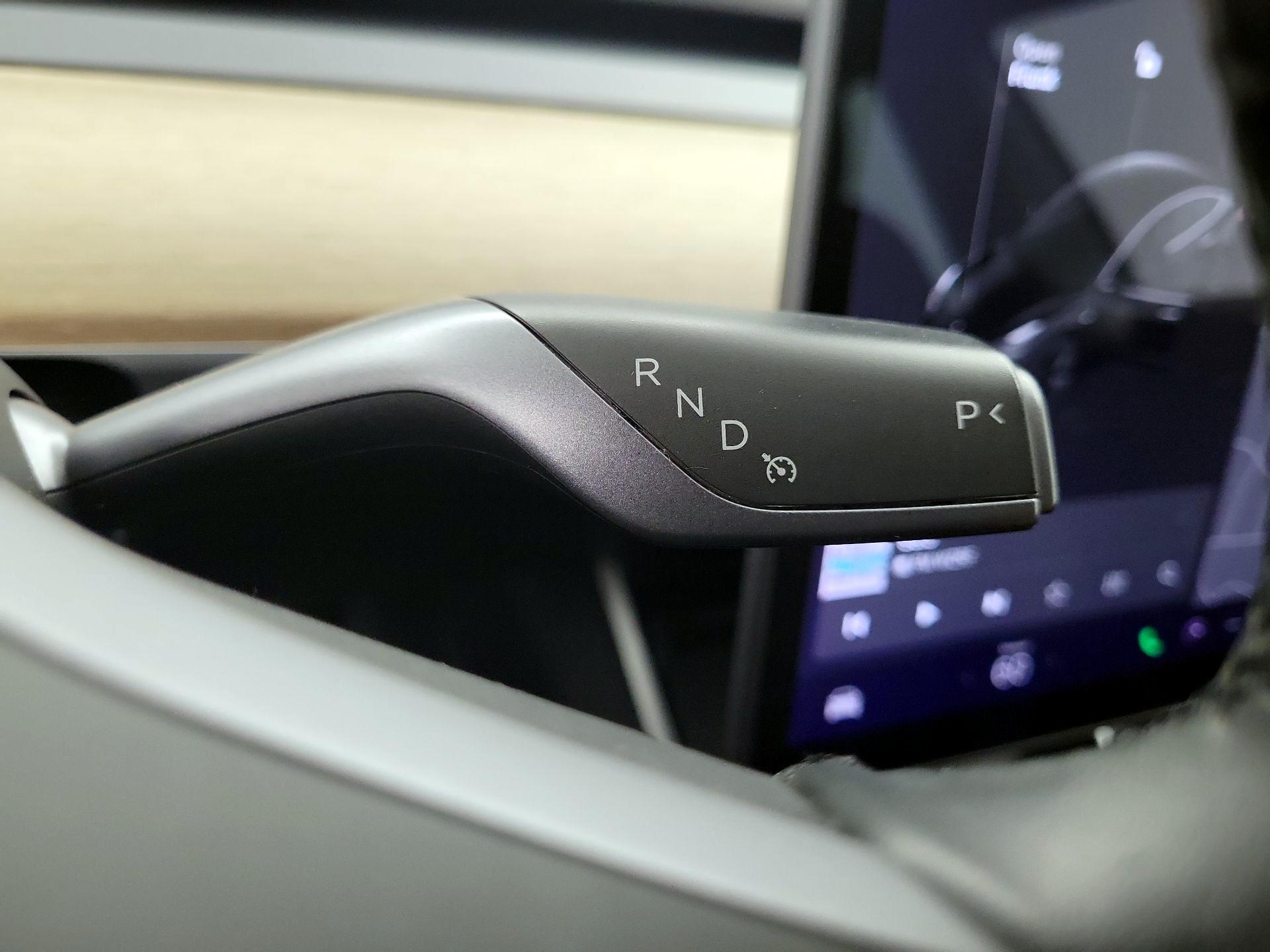 Thumbnail: 2019 Tesla Model 3 - 17