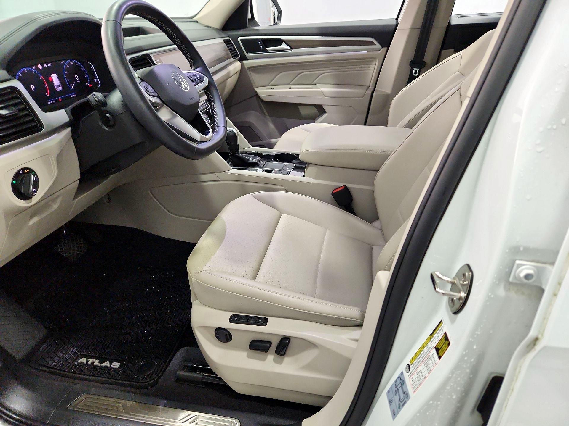 Thumbnail: 2021 Volkswagen Atlas - 11