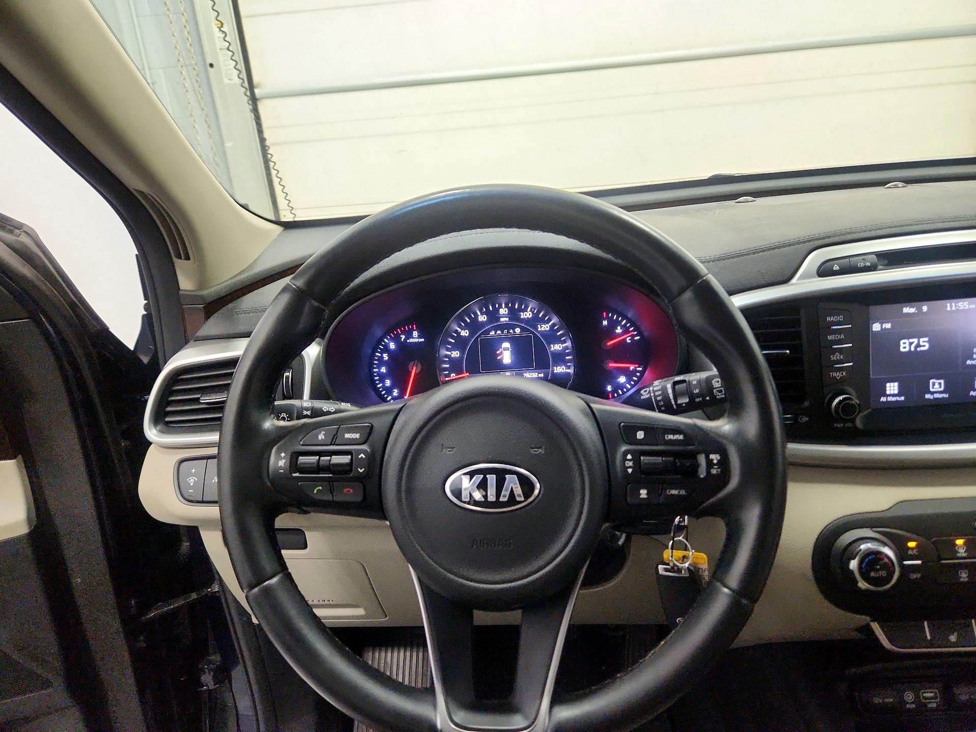 Thumbnail: 2018 Kia Sorento - 10