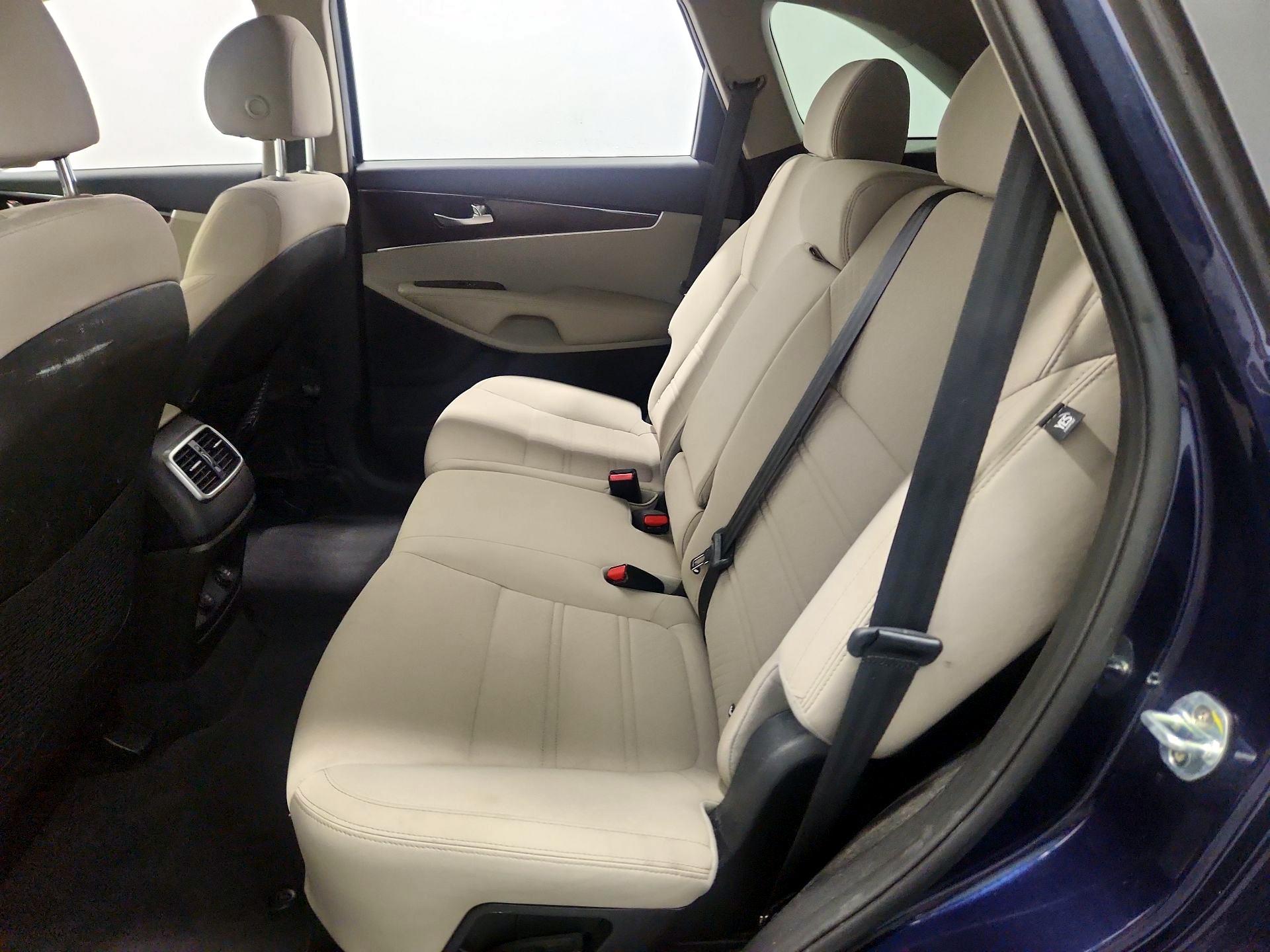 Thumbnail: 2018 Kia Sorento - 19