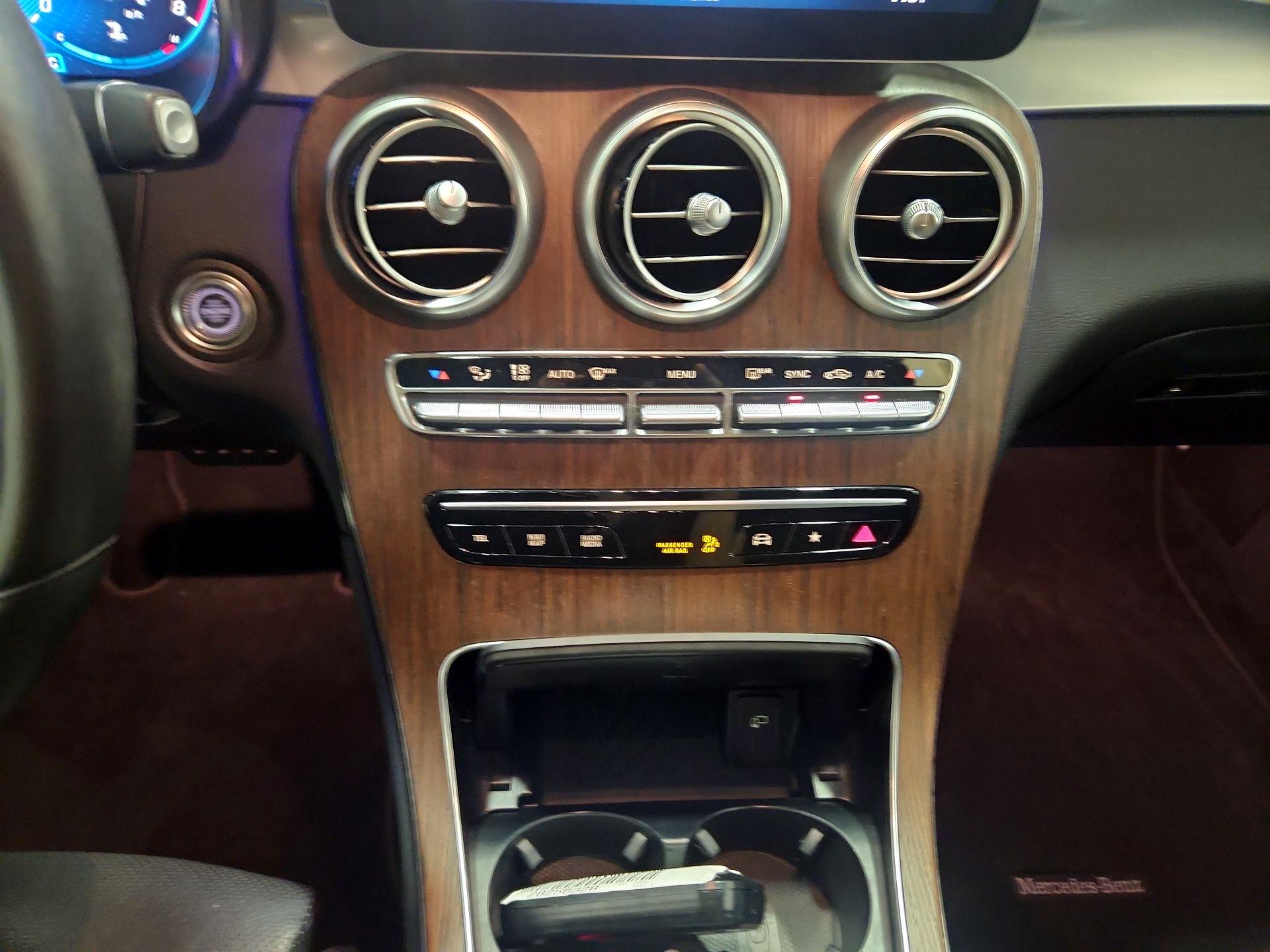 Thumbnail: 2020 Mercedes-Benz GLC - 16